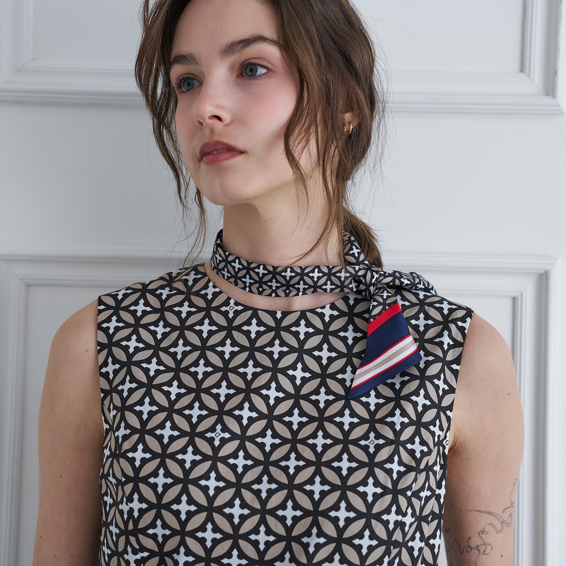 DRESSTERIOR「【otonaMUSE5月号掲載/ウォッシャブル】オーバーラップサークル ノースリーブドレス」|ワンピース|