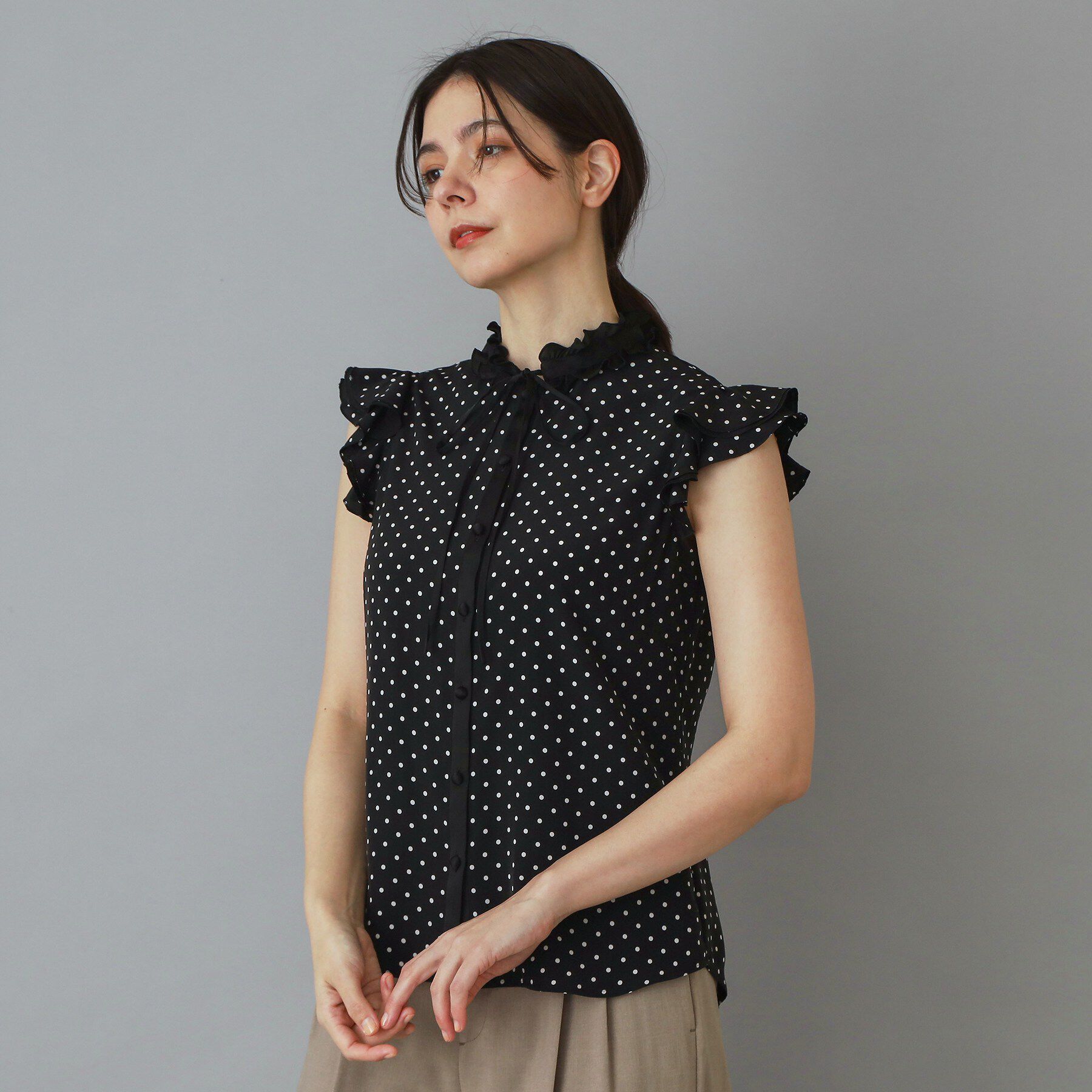 DRESSTERIOR「【otonaMUSE5月号掲載/着映え/ウォッシャブル】ドットプリントウィングスリーブブラウス」|シャツ・ブラウス|
