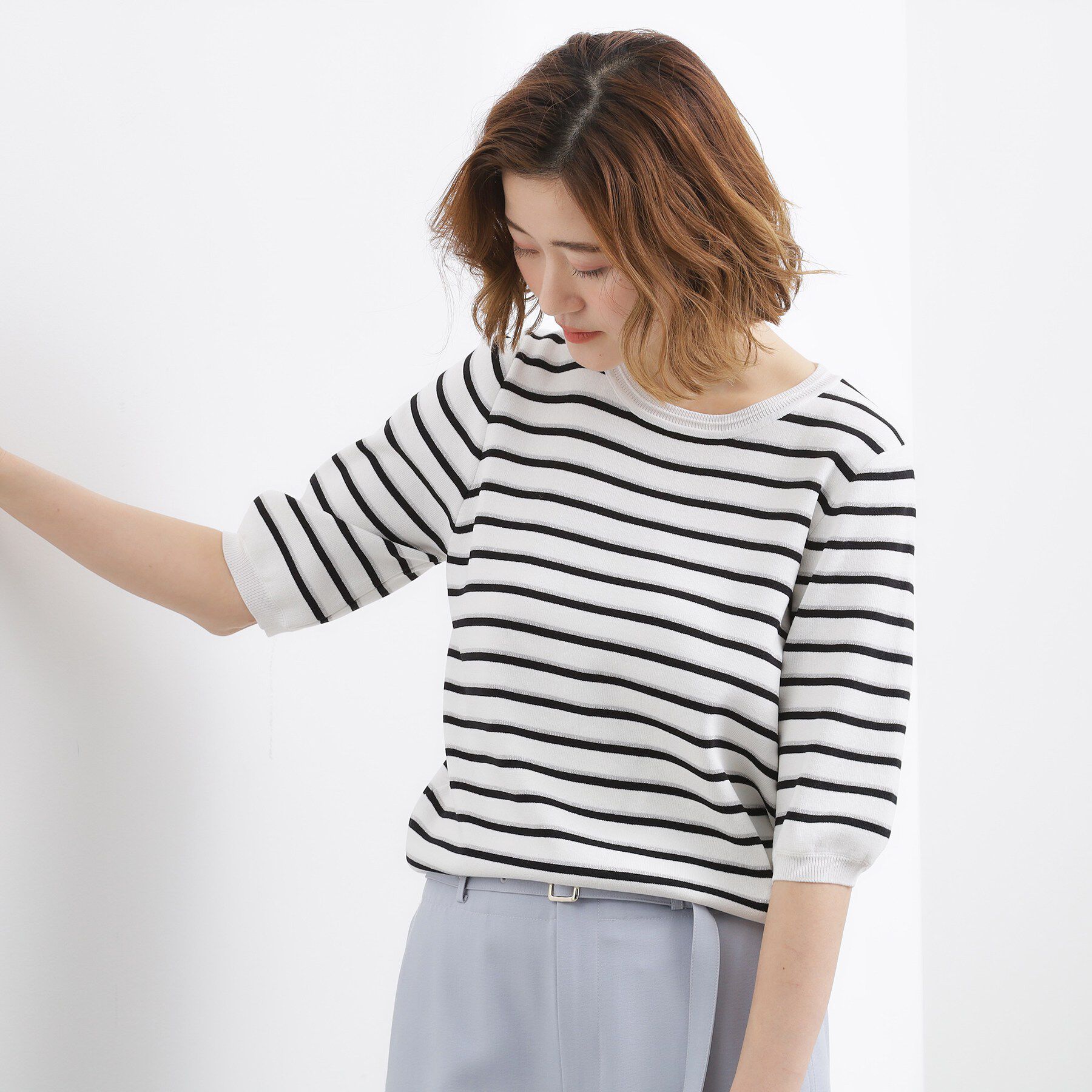 grove「新色入荷！【貴島明日香さん着用・シリーズ累計34万枚】やわらかドライタッチ 五分袖クルーネックニット」|ニット・セーター|