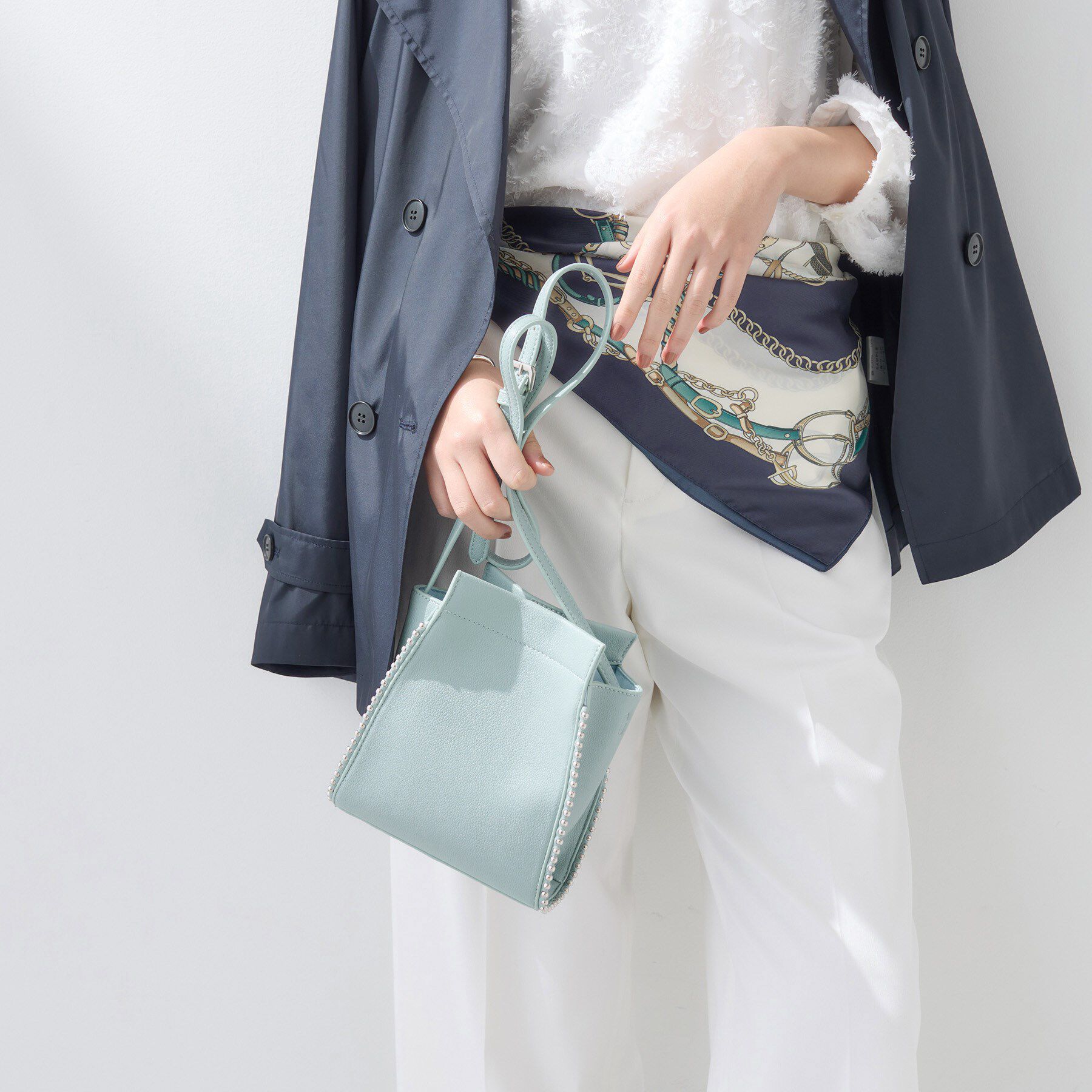 INDIVI「【合皮】スタッズ風メタルポシェットバッグ」|ショルダー・メッセンジャー|