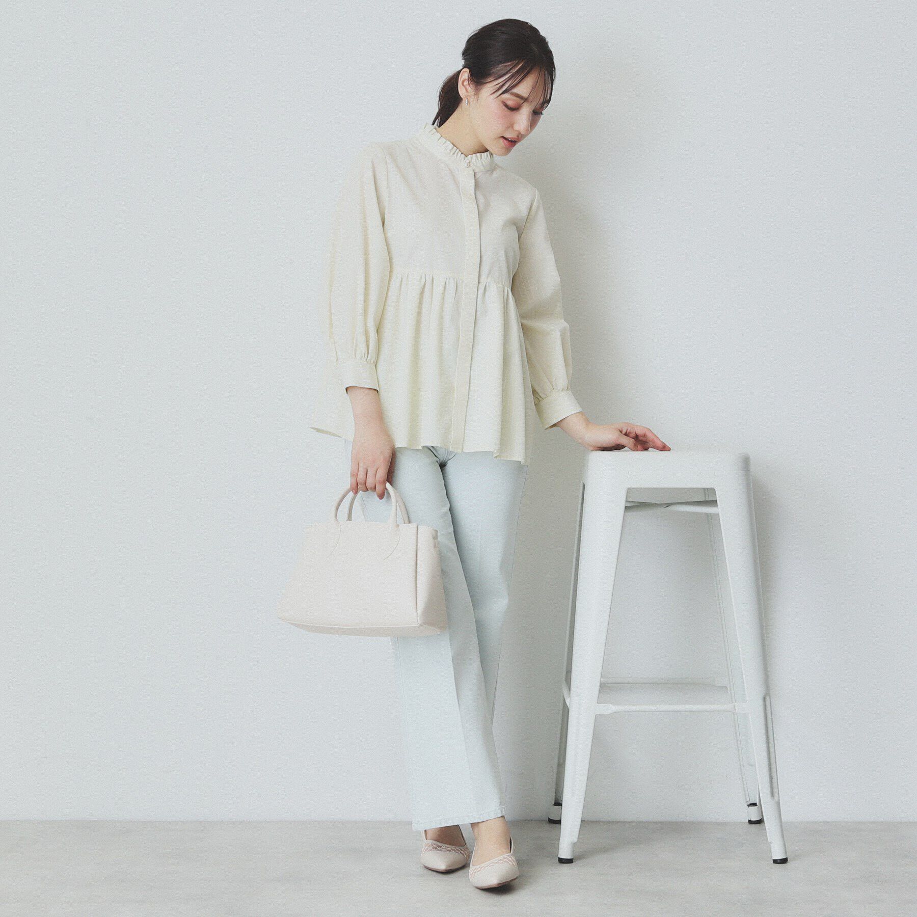 index「《6color》フリルバンドカラーペプラムブラウス【洗濯機洗い可/イージーアイロン/防シワ】」|シャツ・ブラウス|