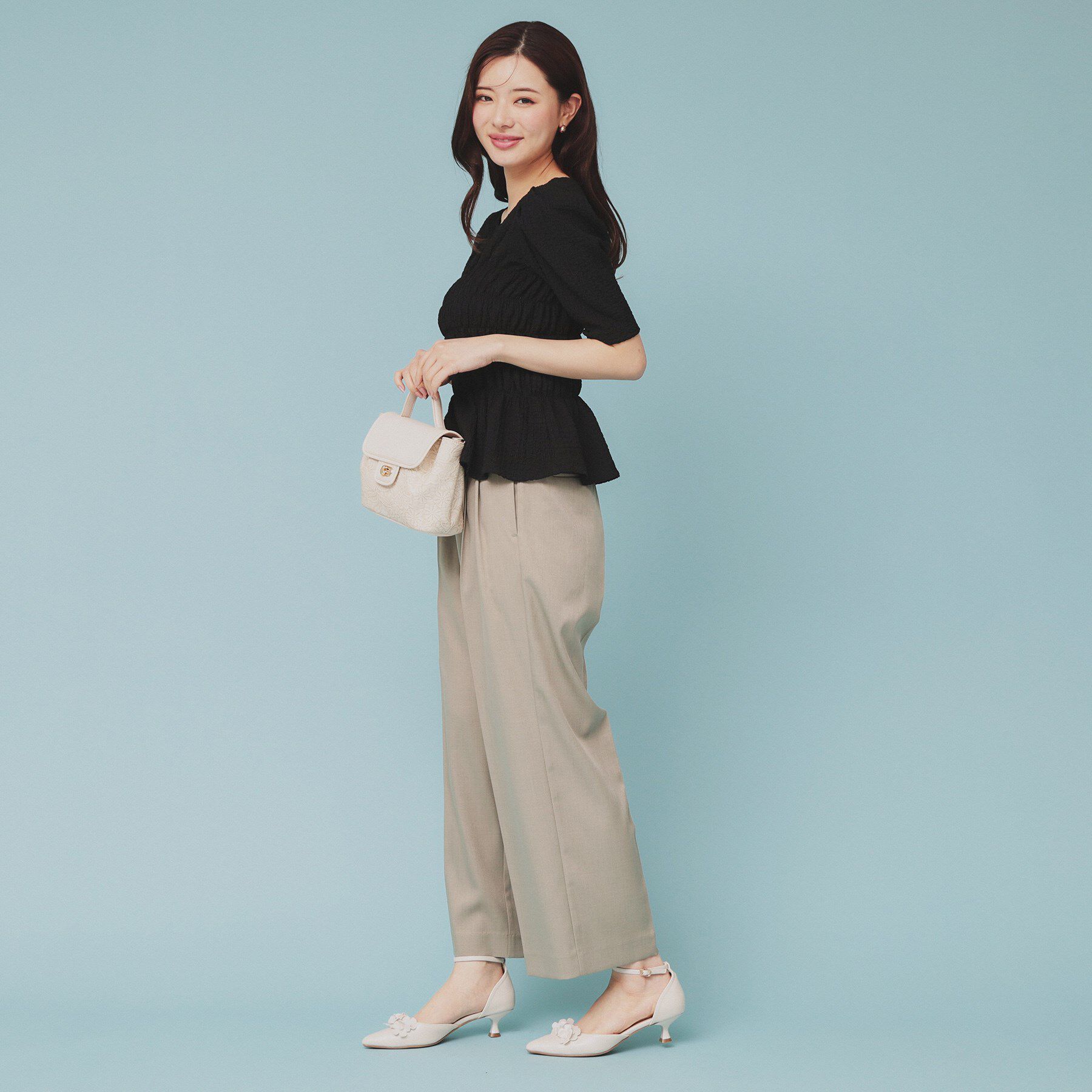 index「シャーリングペプラムトップス【洗濯機洗い可】」|Tシャツ・カットソー|