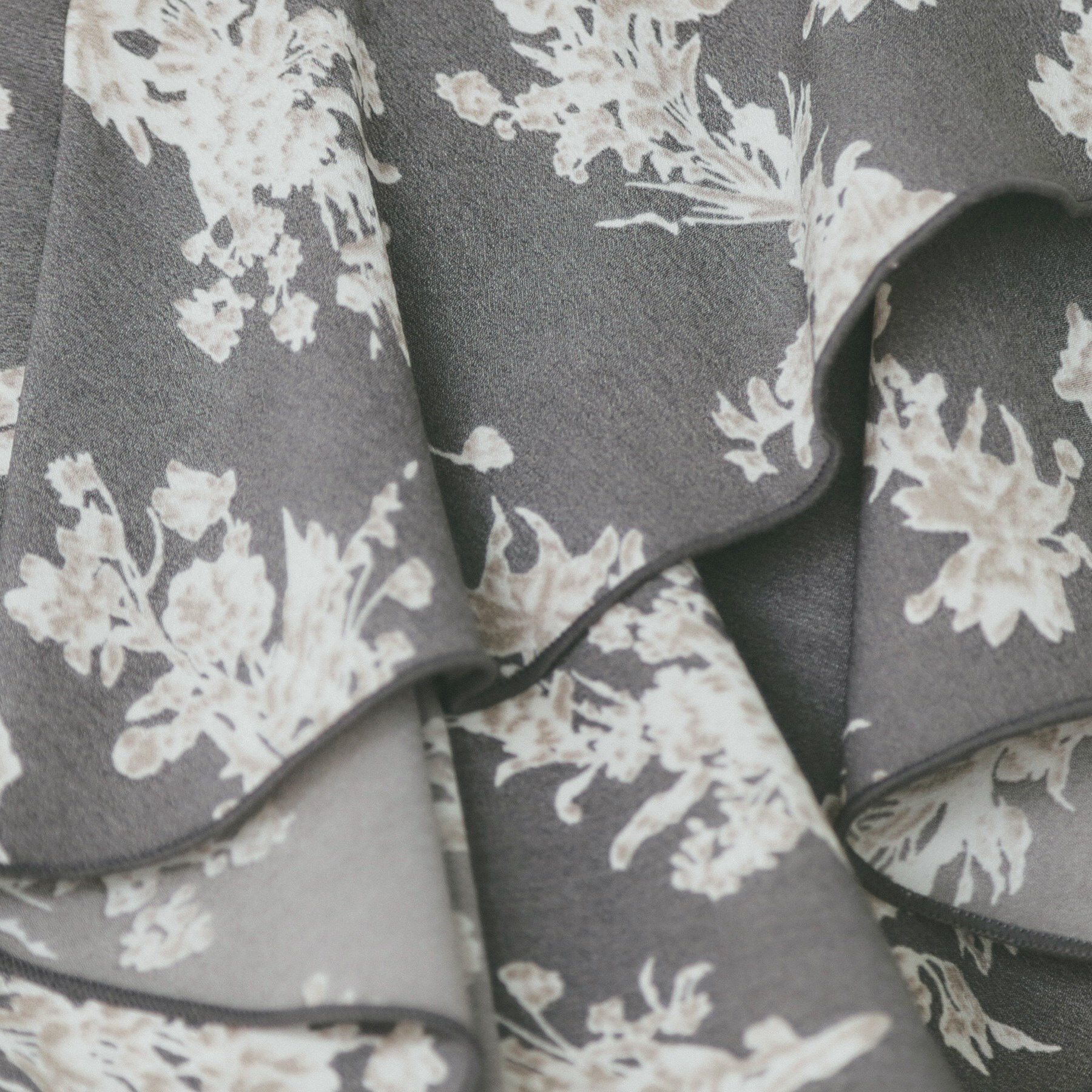 index「《美人百花掲載》フリルプリーツ花柄ワンピース【洗濯機洗い可/イージーアイロン/防シワ】」|ワンピース|