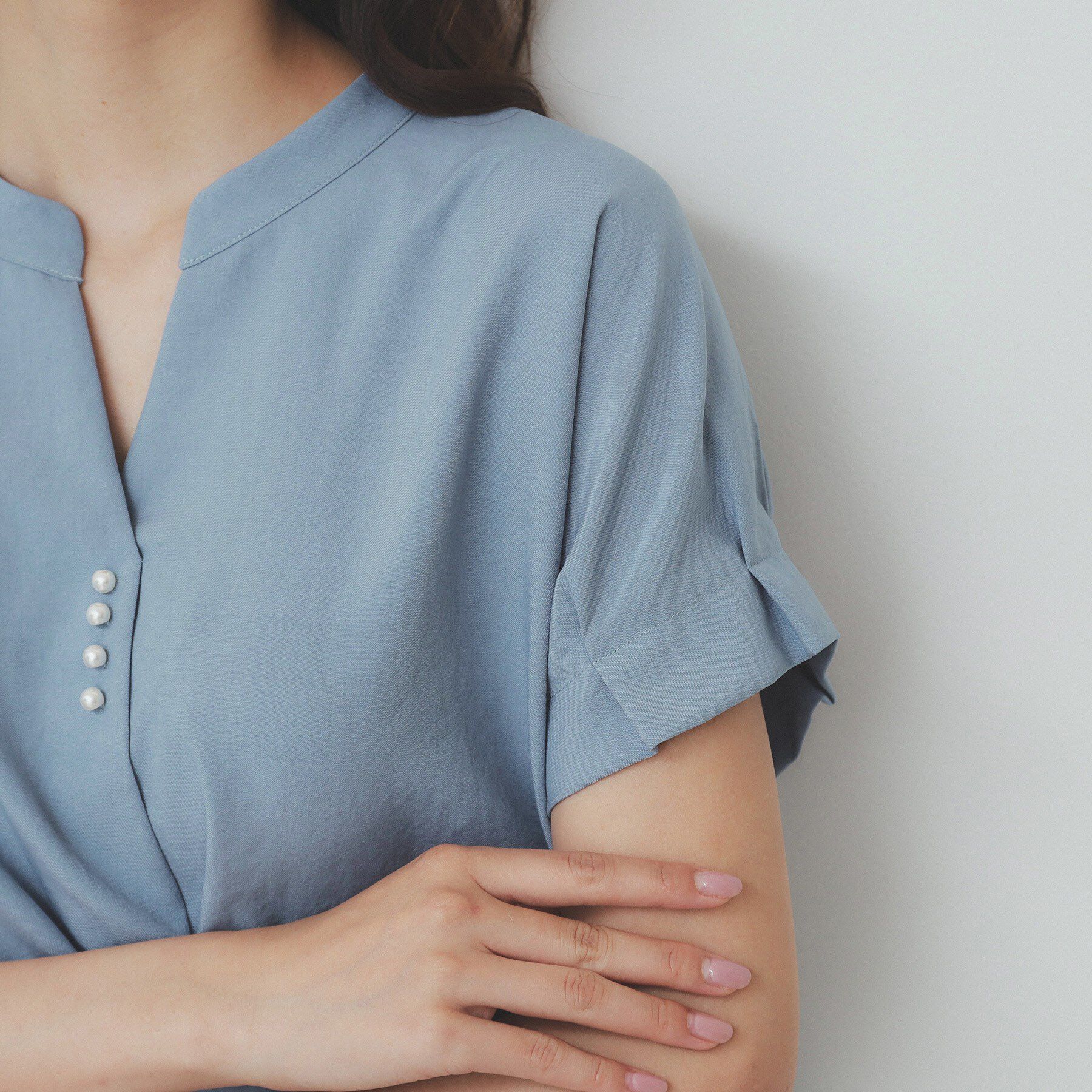 index「《7色展開/XS-LLサイズ》タックスリーブスキッパーブラウス【洗濯機洗い可/吸水速乾/抗ピル/防シ」|シャツ・ブラウス|