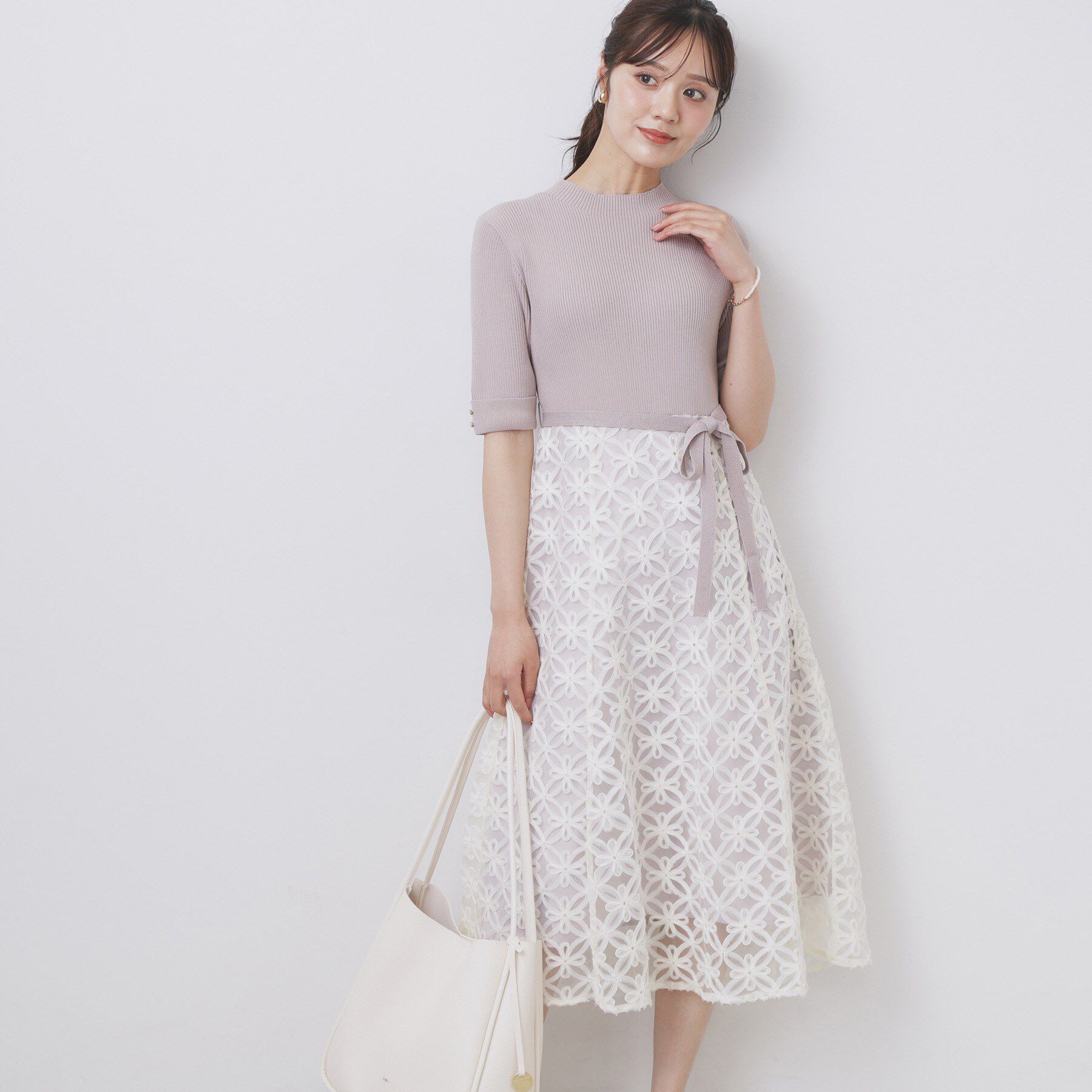 index「フラワーレースドッキングワンピース【洗える/抗ピル】」|ワンピース|ピンクベージュ(05