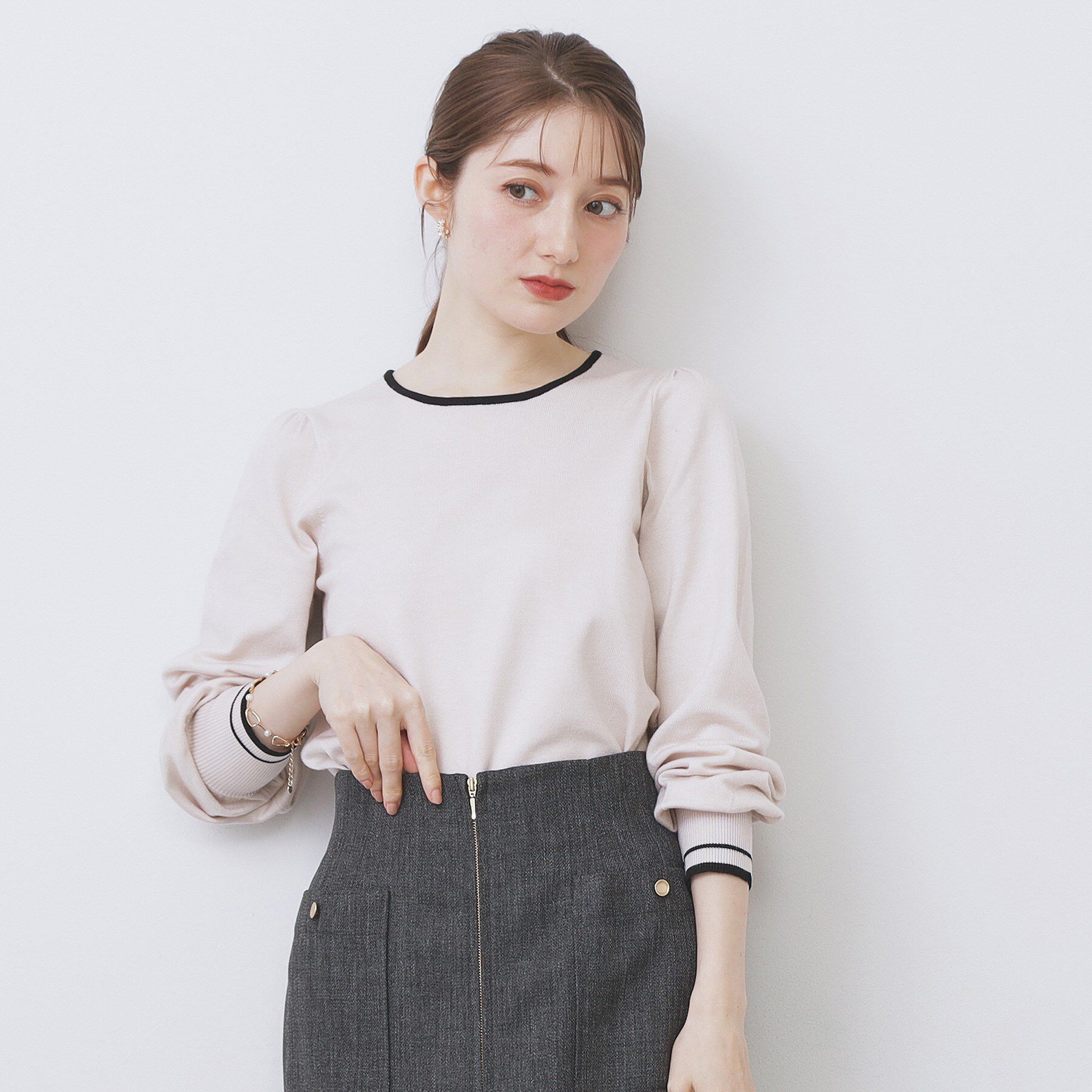 index「バイカラーパフスリーブニット【洗濯機OK】」|ニット・セーター|グレージュ(850)