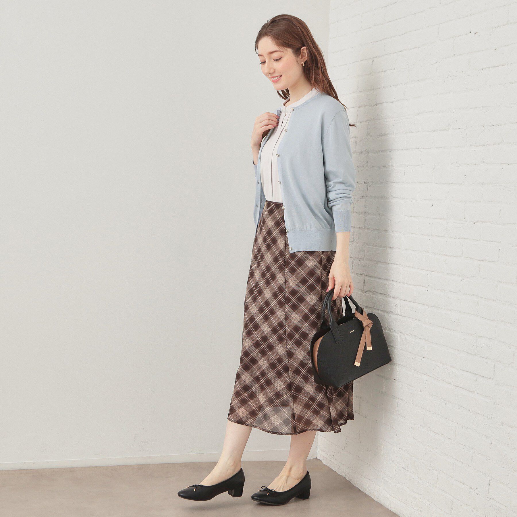 index「接触冷感ビジューボタンカーディガン【洗濯機OK/抗ピリング】」|カーディガン|