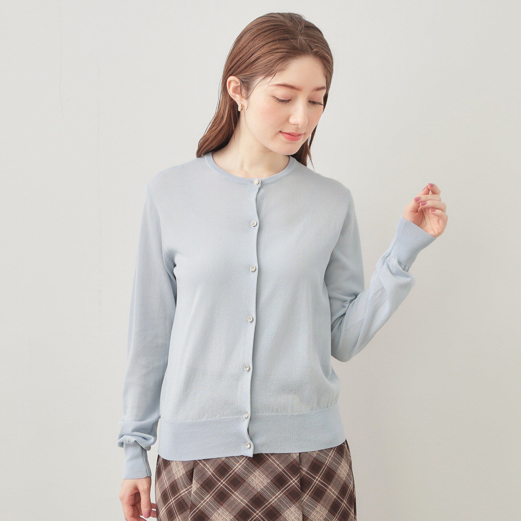 index「接触冷感ビジューボタンカーディガン【洗濯機OK/抗ピリング】」|カーディガン|