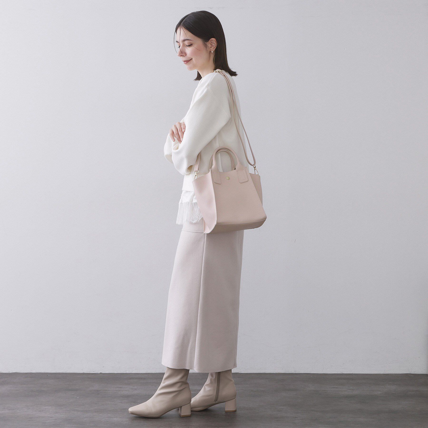 OPAQUE.CLIP「【2WAY/軽量】台形ミドルトートバッグ」|ショルダー・メッセンジャー|