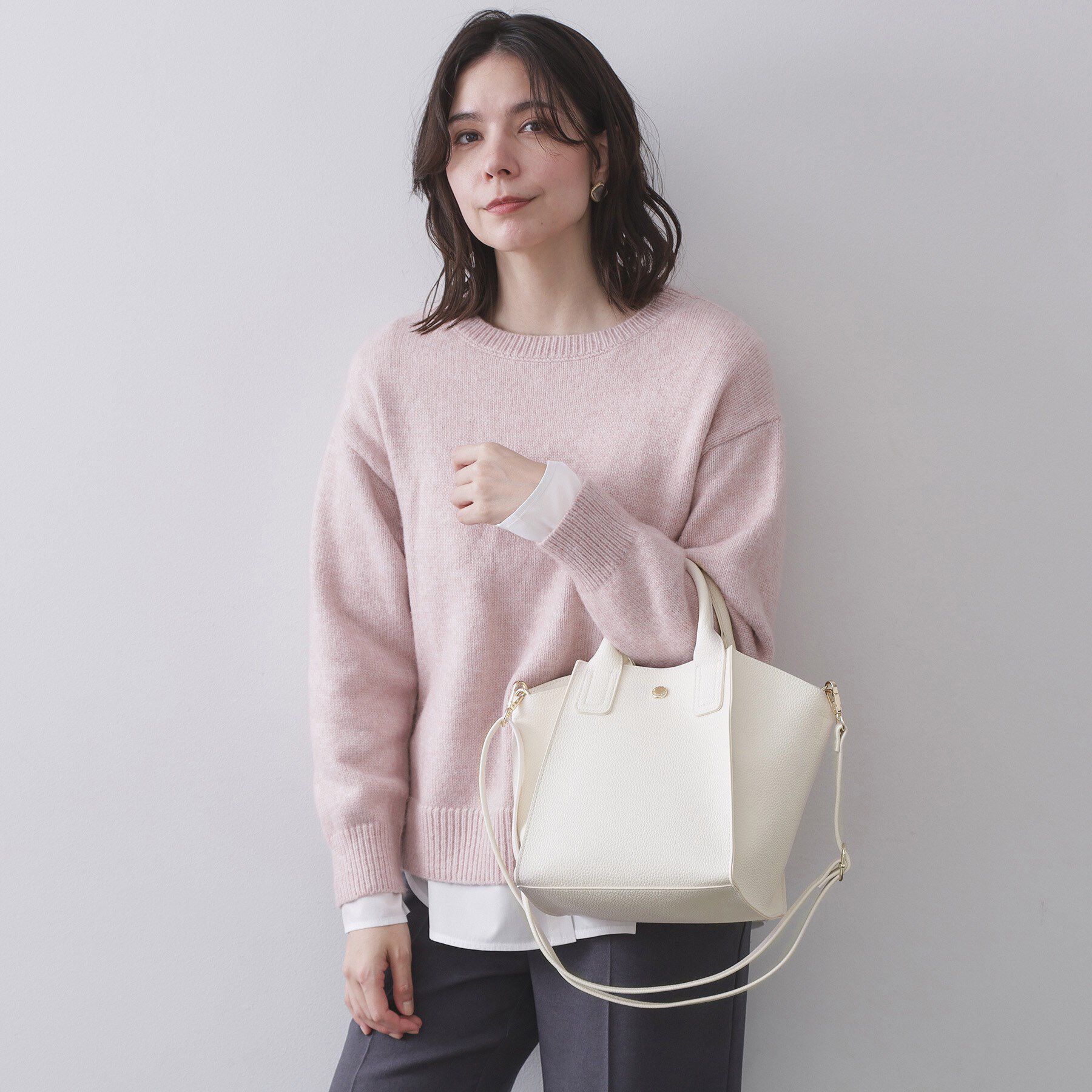 OPAQUE.CLIP「【2WAY/軽量】台形ミドルトートバッグ」|ショルダー・メッセンジャー|