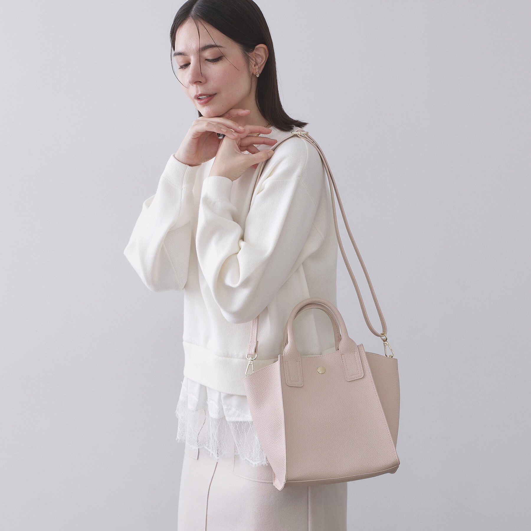 OPAQUE.CLIP「【2WAY/軽量】台形ミドルトートバッグ」|ショルダー・メッセンジャー|ピンク(871)