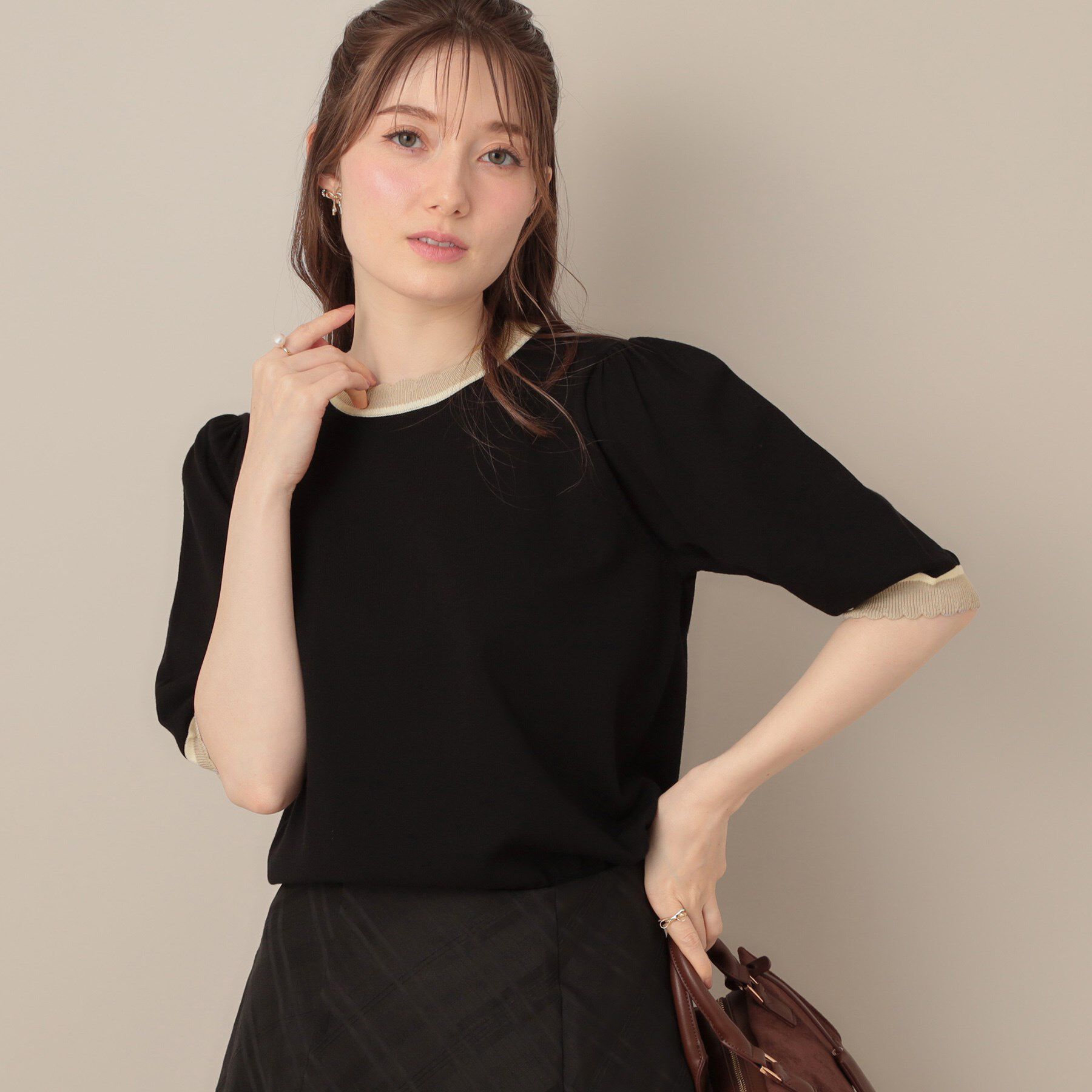 Couture broach「【5分袖・華奢見え・通勤】配色スカラ5分袖ニット」|ニット・セーター|