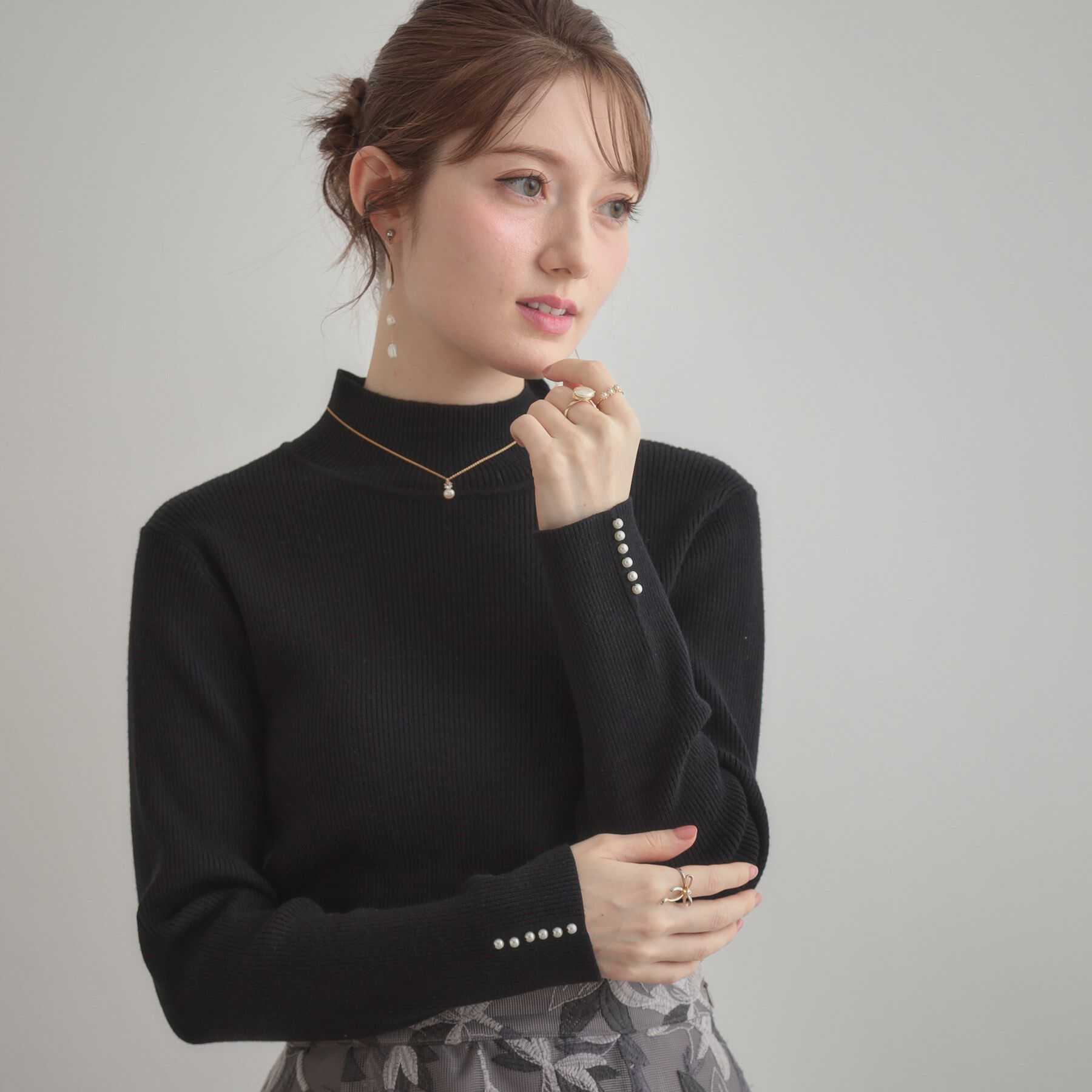 Couture broach「【多機能・フェミニン】パール調リブニット」|ニット・セーター|ブラック(019)