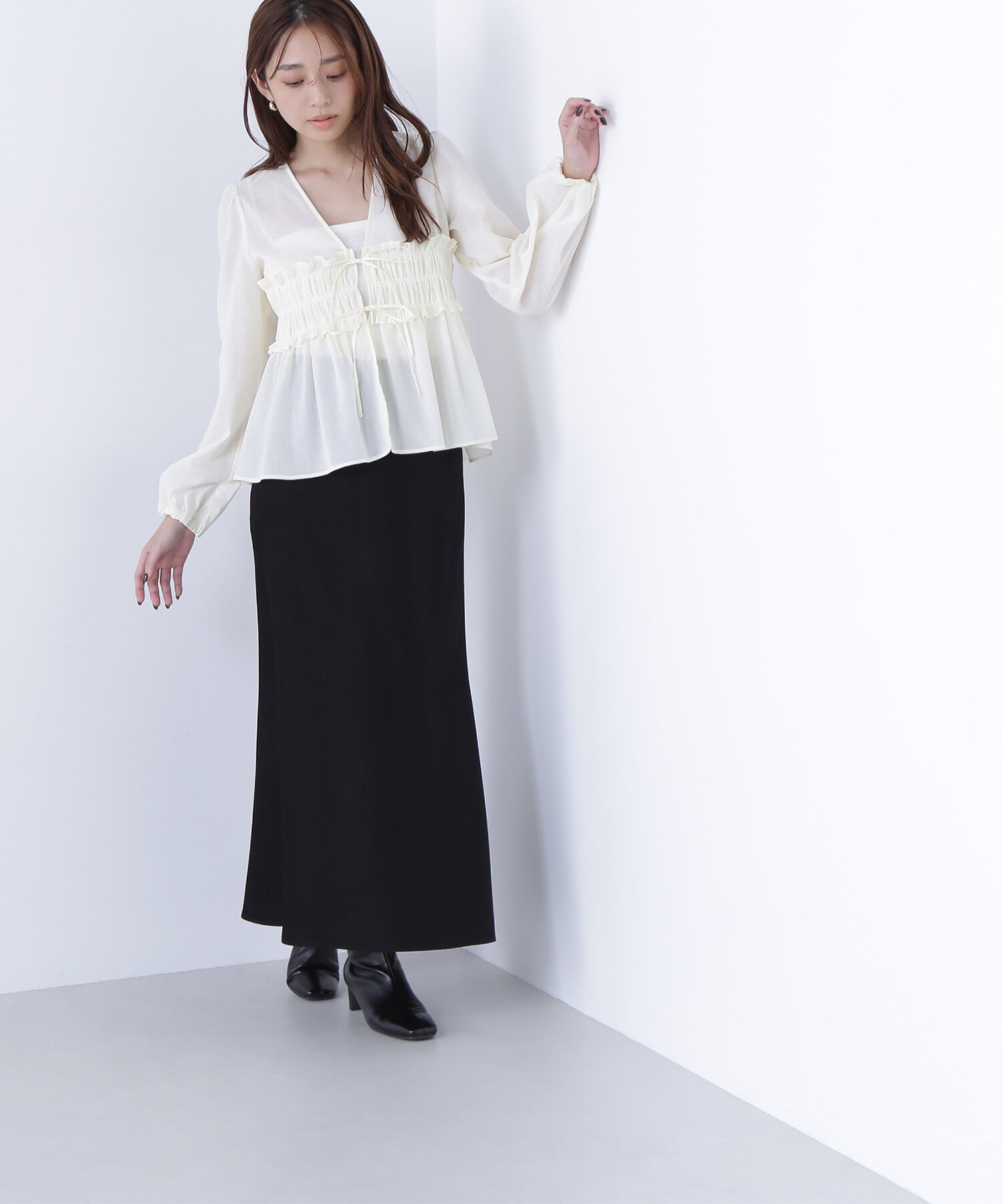  「Vネックシャーリングペプラムブラウス」|シャツ・ブラウス|