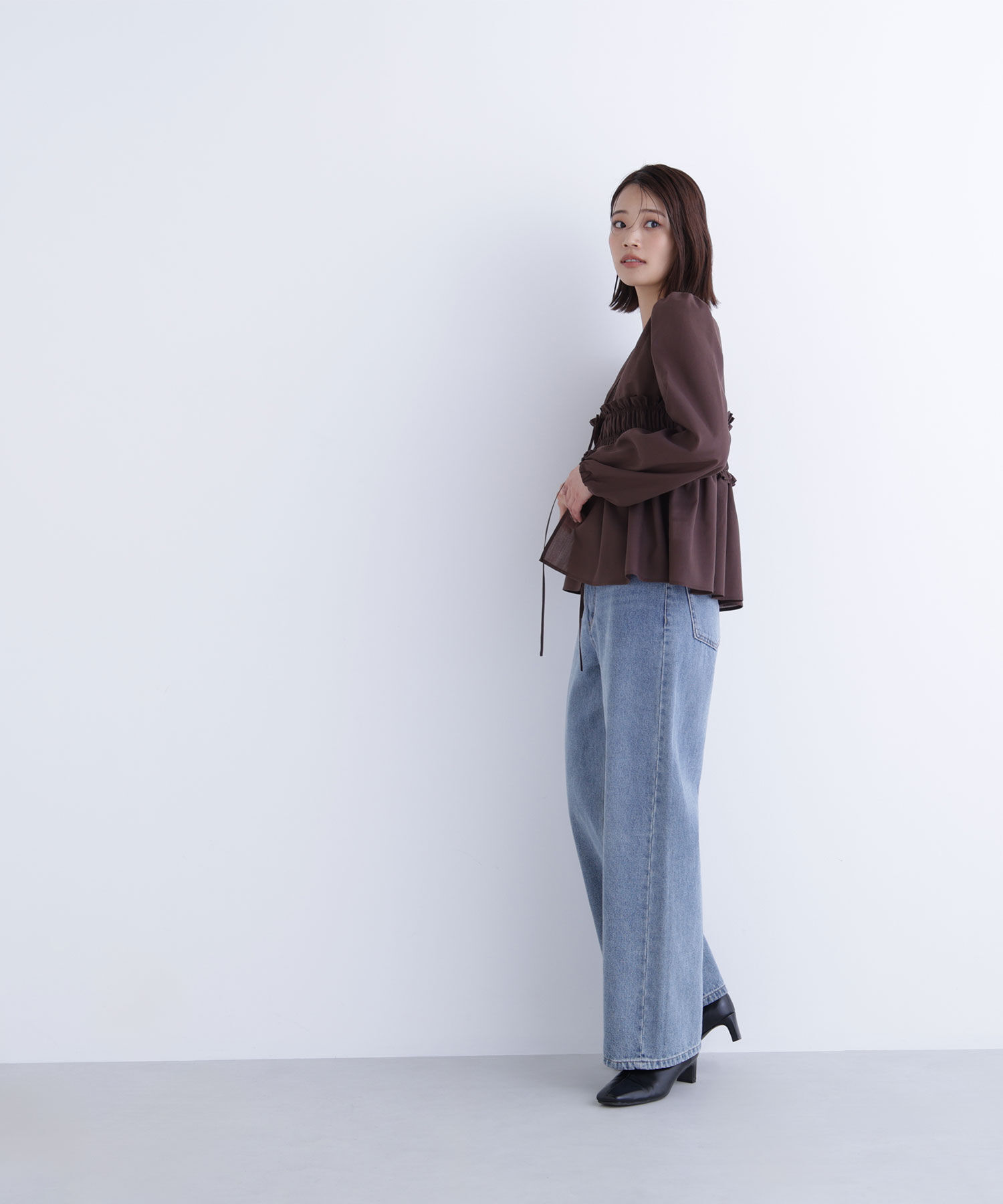  「Vネックシャーリングペプラムブラウス」|シャツ・ブラウス|