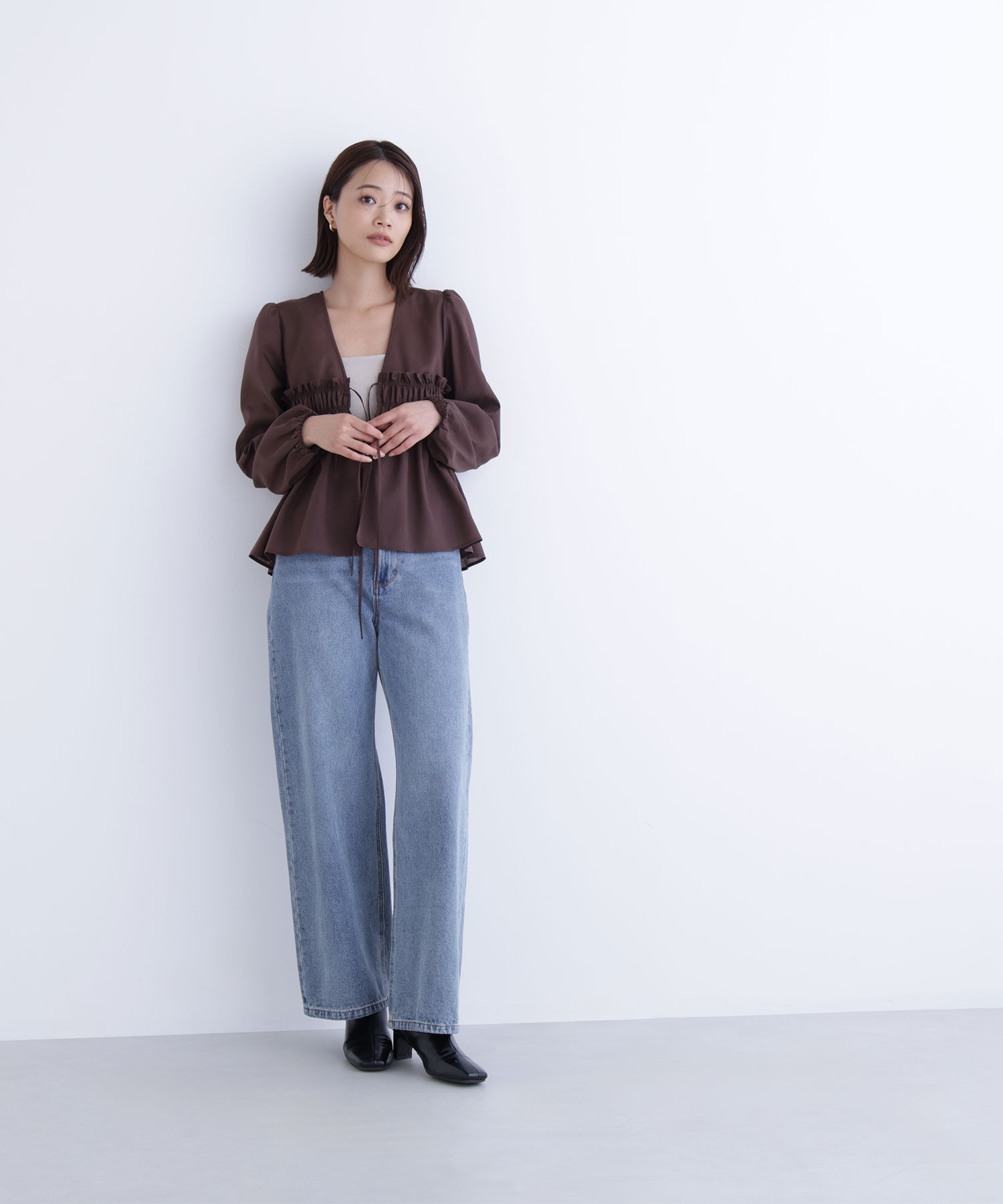  「Vネックシャーリングペプラムブラウス」|シャツ・ブラウス|