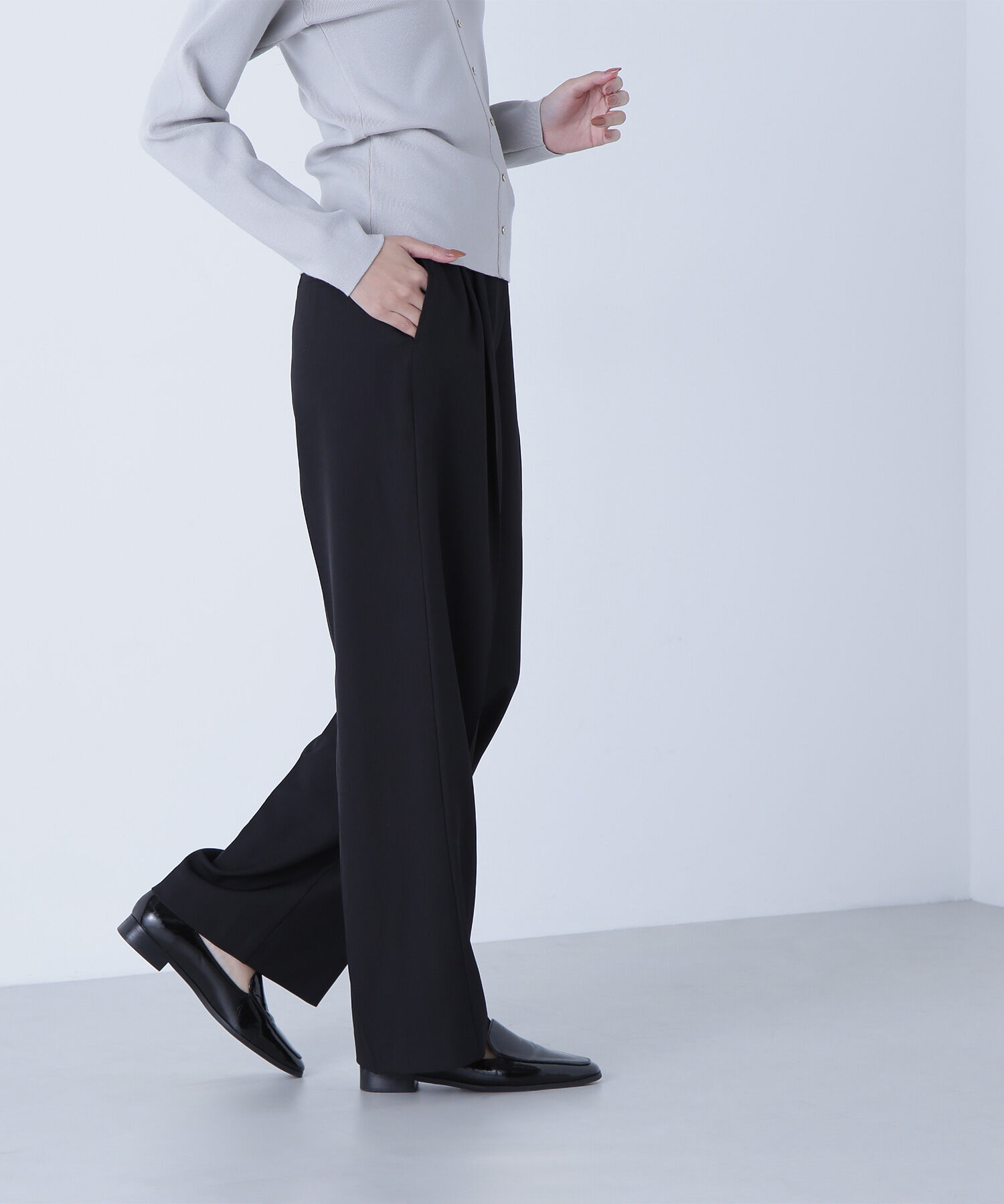  「くびれ仕込みベルテッドパンツ」|その他|