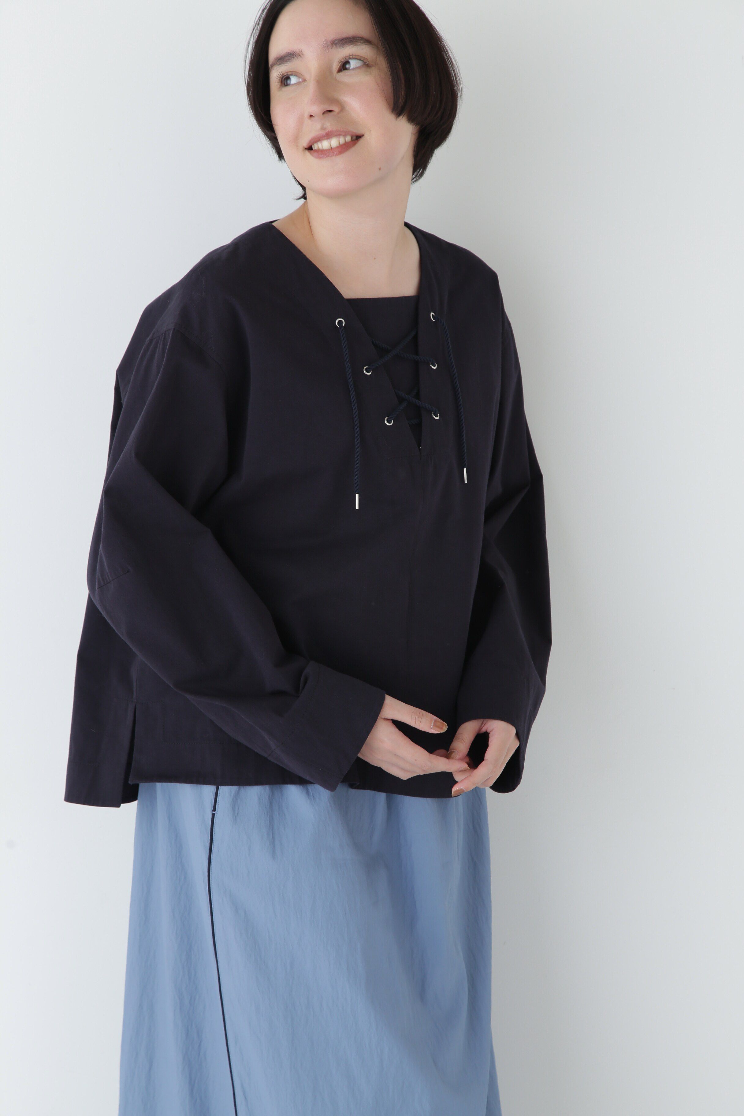  「◆ツイルワッシャーレースアップブラウス」|シャツ・ブラウス|ネイビー