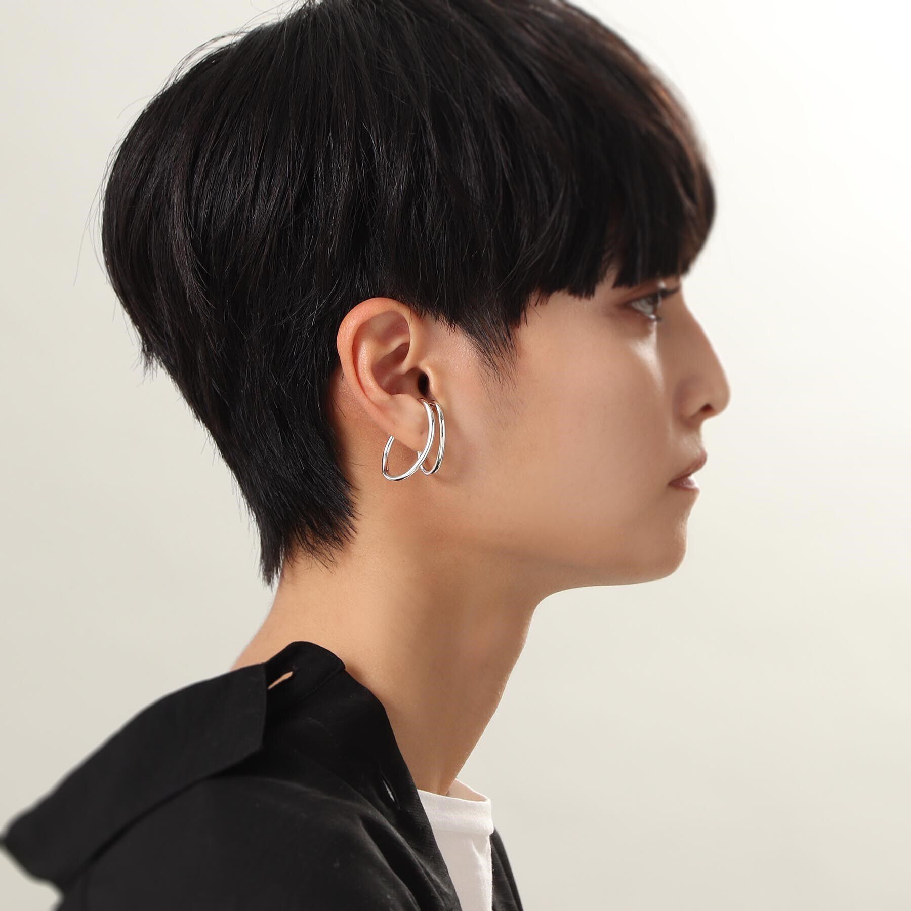 COCOSHNIK ONKITSCH「シルバー ニュアンスライン ダブルオーバルイヤーカフ」|イヤーカフ|