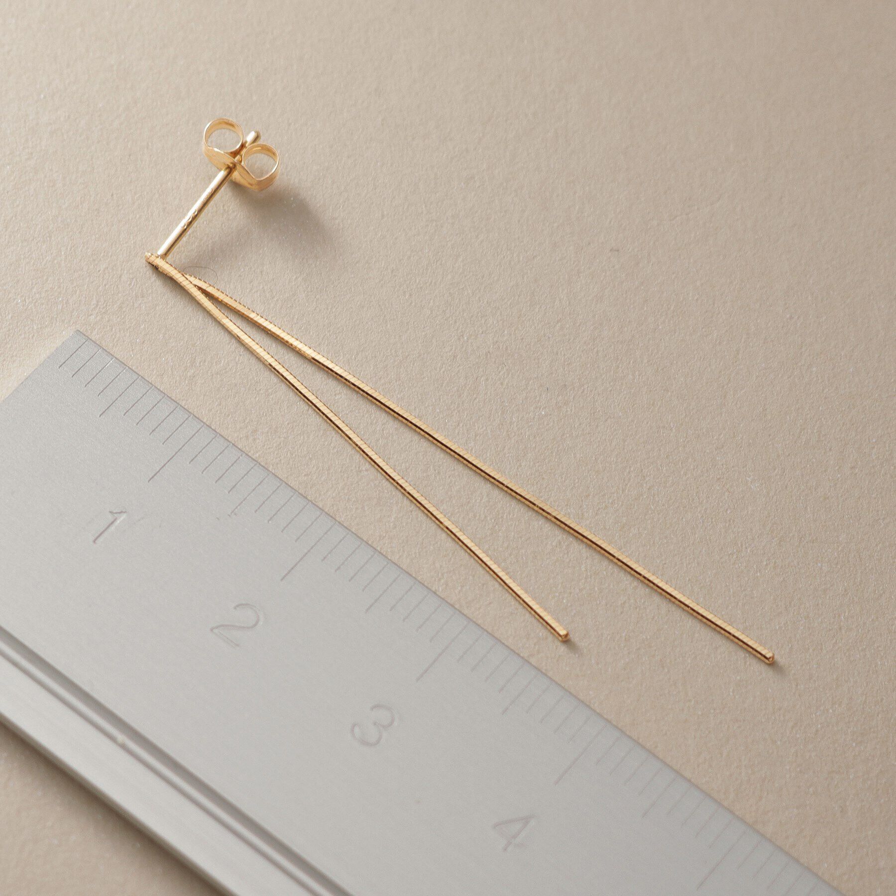 COCOSHNIK「K18コンパクトフリンジ スタッドピアス」|ピアス|