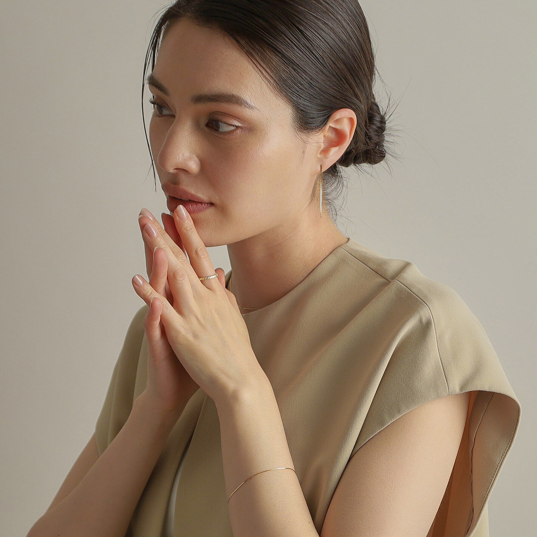 COCOSHNIK「K18コンパクトフリンジ スタッドピアス」|ピアス|