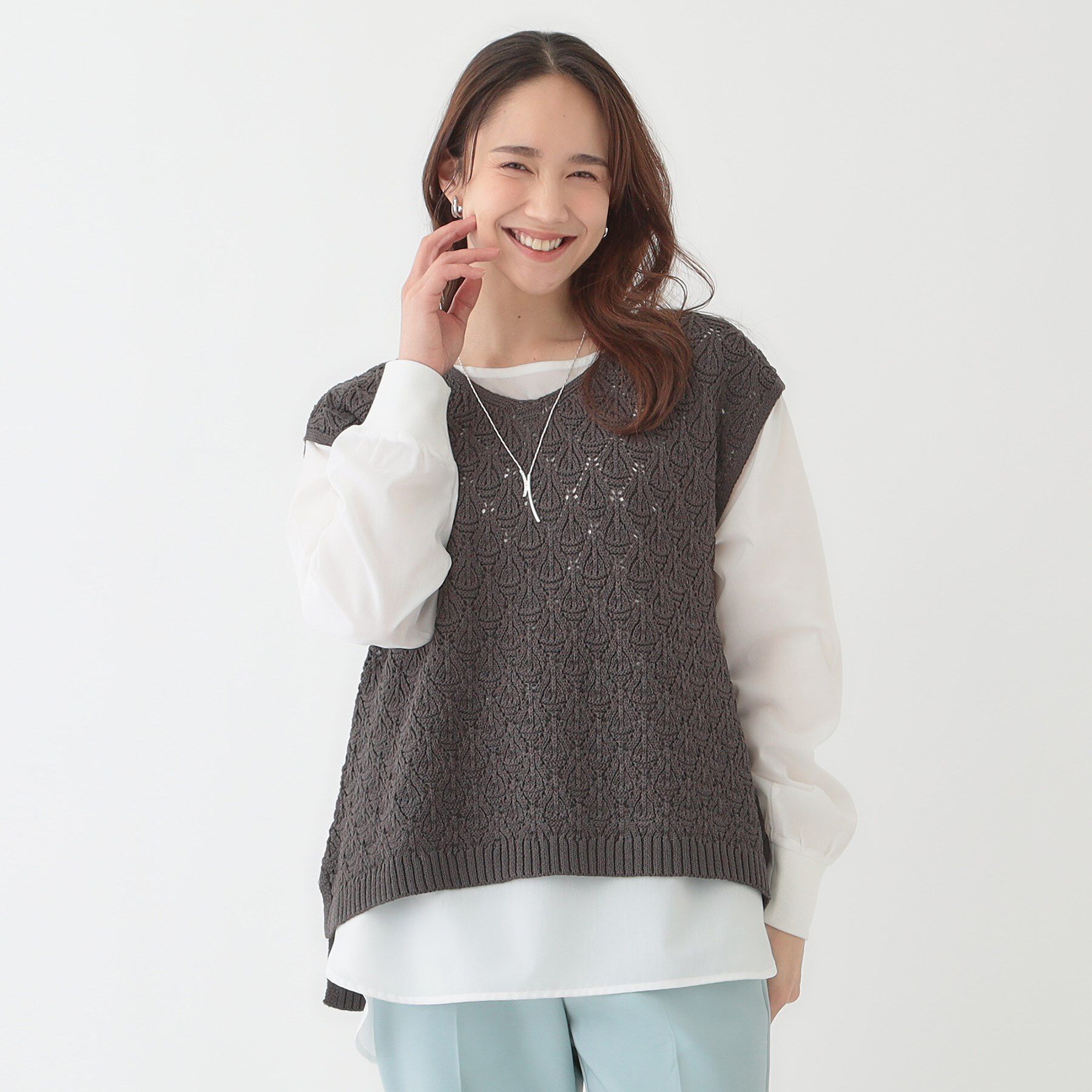 SHOO･LA･RUE「【洗える/S-LL/2点セット】透かし柄ベスト+ブラウス」|ニット・セーター|