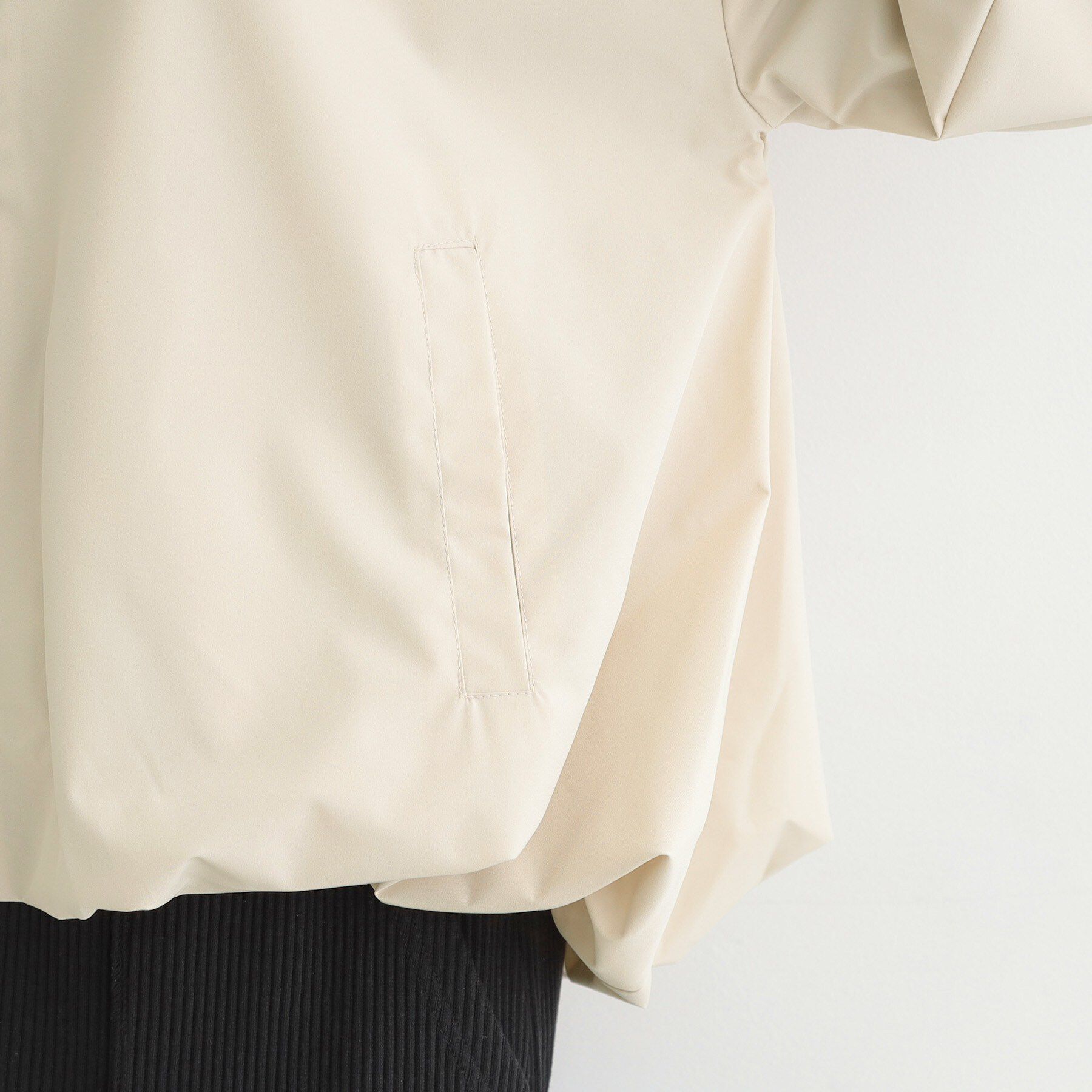 SHOO･LA･RUE「【防風/撥水/S-LL】お顔回りすっきり見え　Vネックバルーンブルゾン」|ブルゾン・スタジャン|