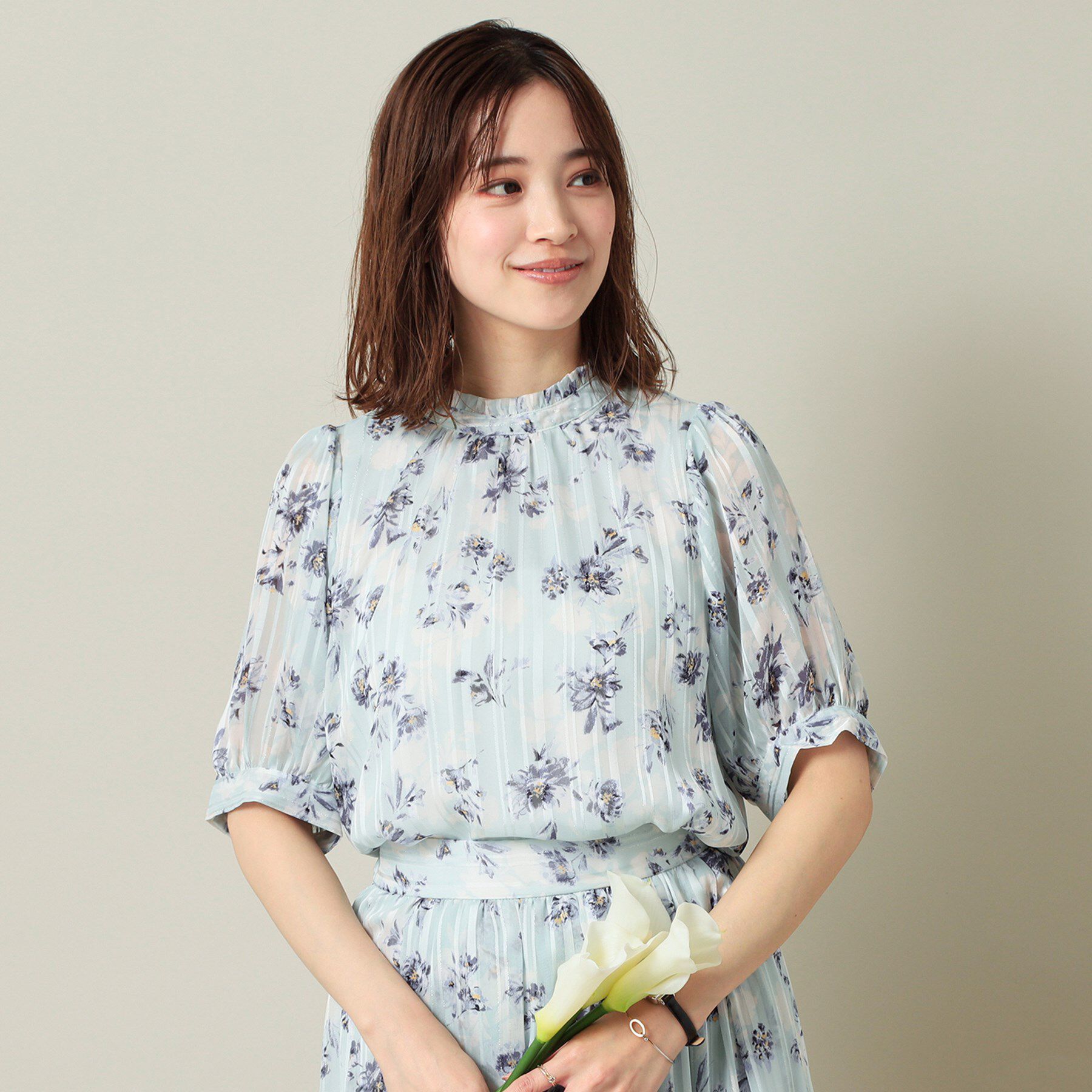 ITS&rsquo;DEMO「【手洗い可／M・Lサイズ展開】ラメストライプ花柄5分袖ブラウス」|シャツ・ブラウス|