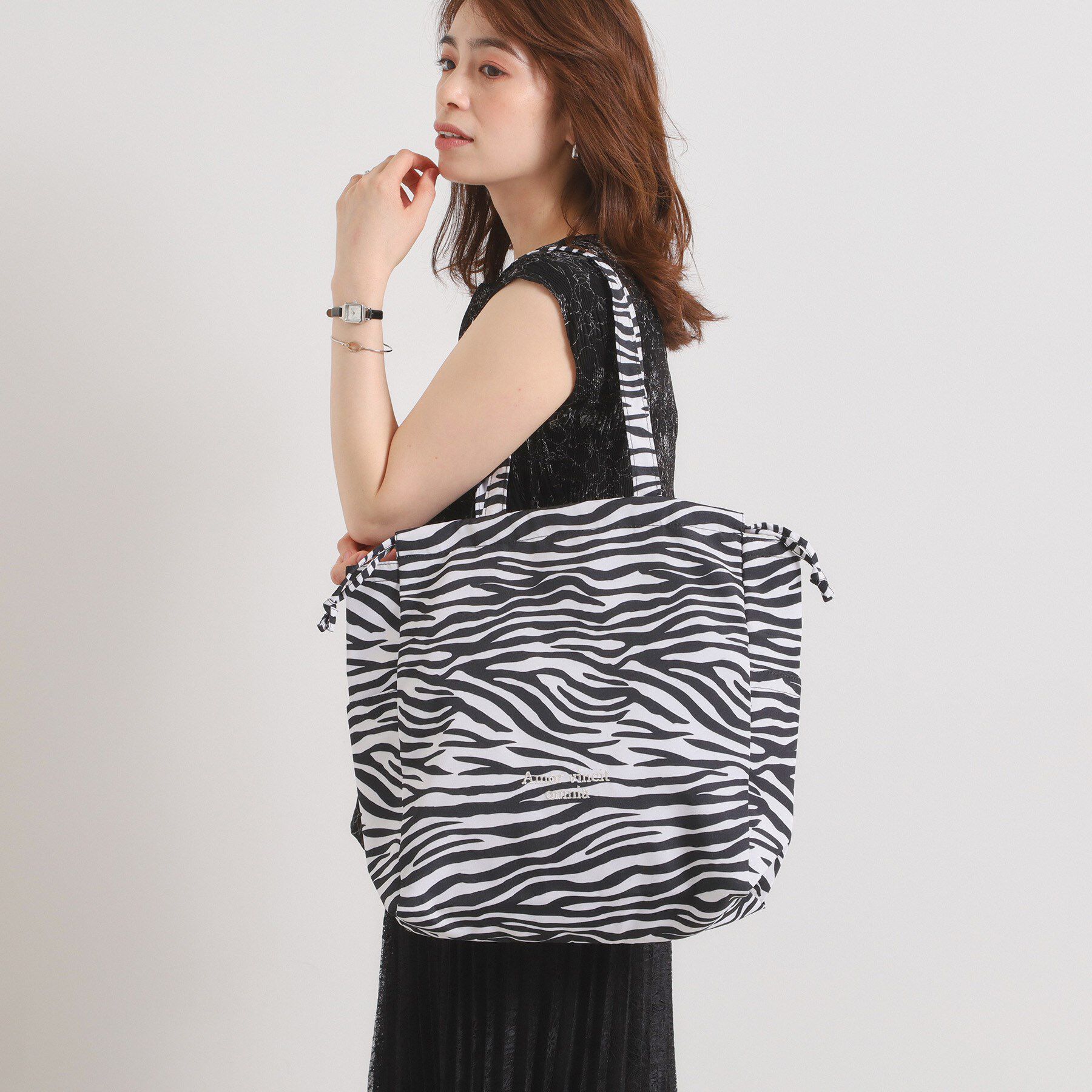 ITS&rsquo;DEMO「【A4対応】アニマルプリントトート」|トートバッグ|