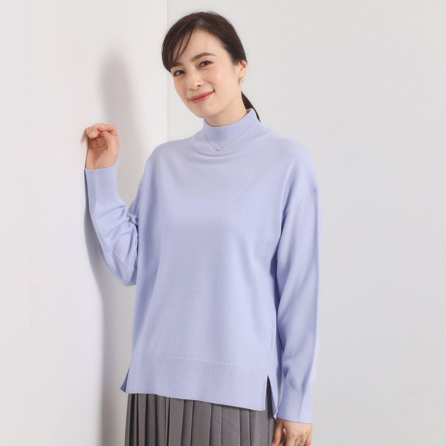 ITS&rsquo;DEMO「【静電気防止／手洗い可】クリーミータッチハイネックニット」|ニット・セーター|サックスブルー(09