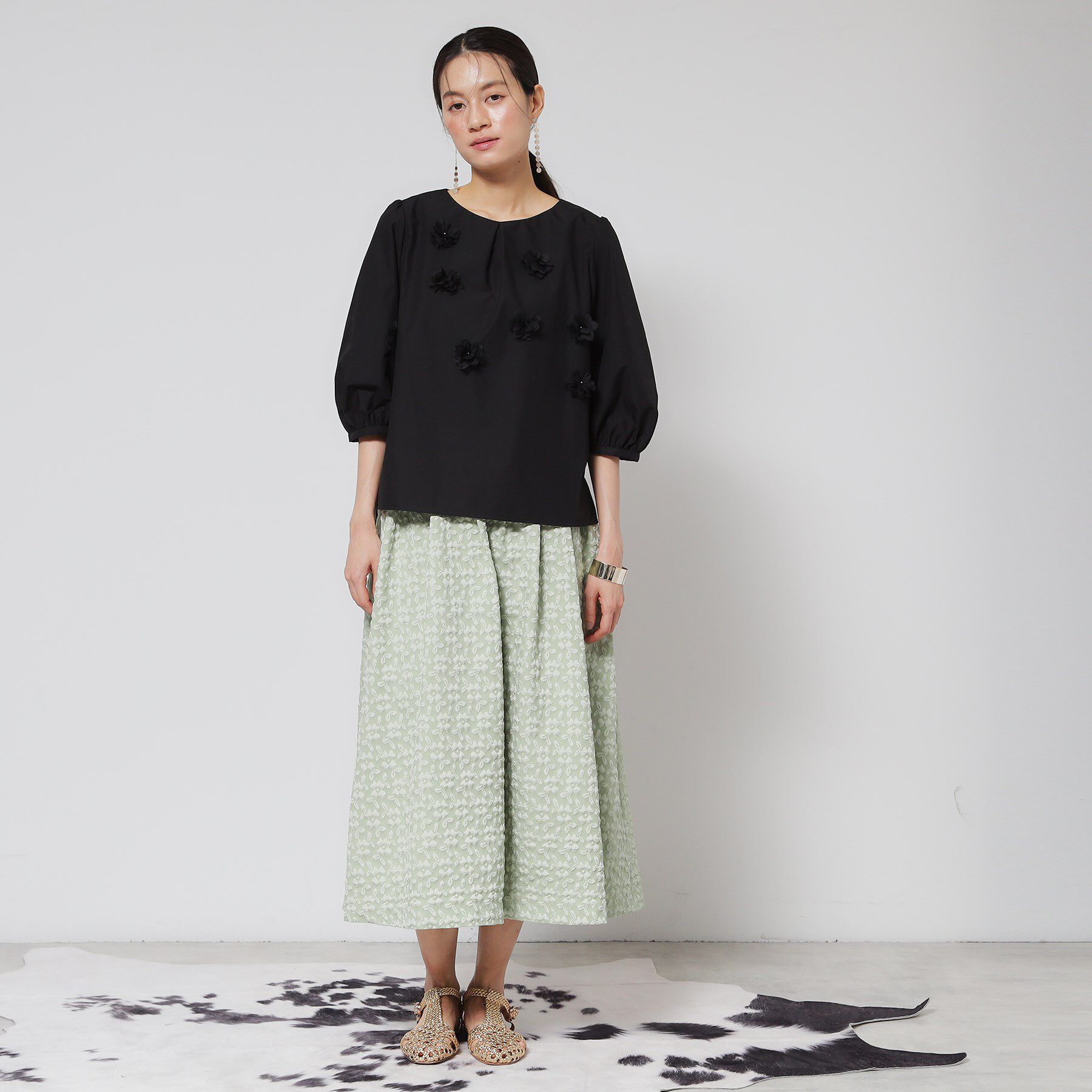 SunaUna「【接触冷感】フラワーパフスリーブブラウス」|シャツ・ブラウス|