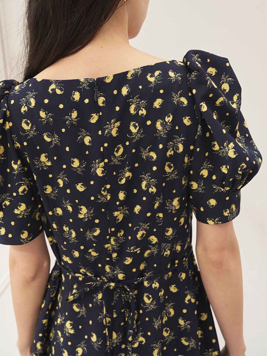 SNIDEL「【販路限定サイズあり】Sustainableフルーツプリントワンピース」|ワンピース|