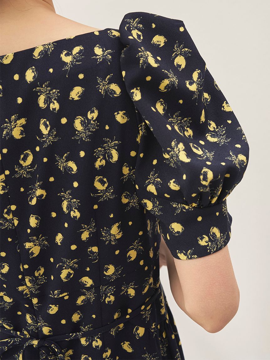 SNIDEL「【販路限定サイズあり】Sustainableフルーツプリントワンピース」|ワンピース|