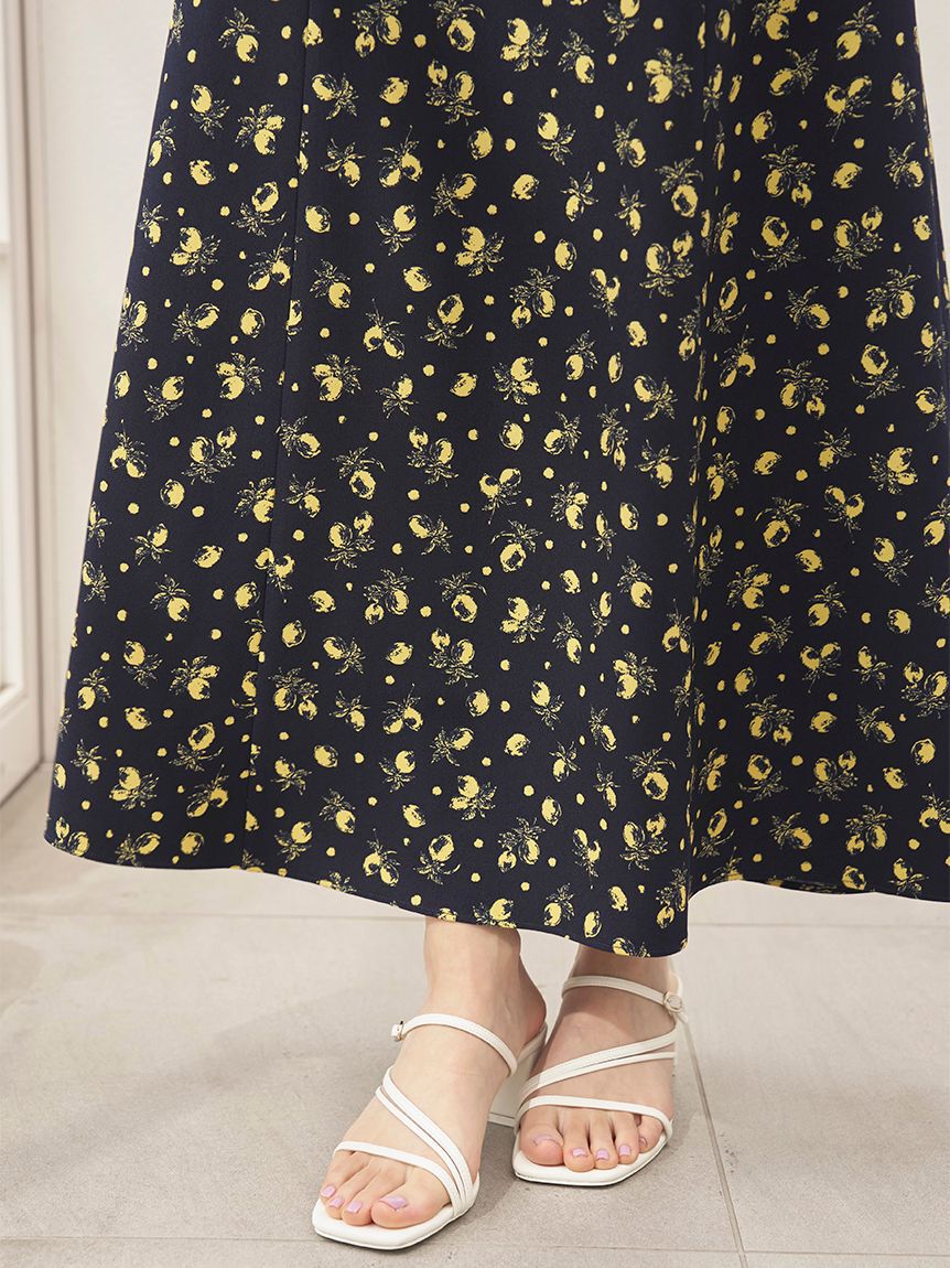 SNIDEL「【販路限定サイズあり】Sustainableフルーツプリントワンピース」|ワンピース|