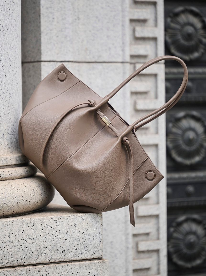 FRAY I.D「ベルトデザイントートバッグ」|トートバッグ|