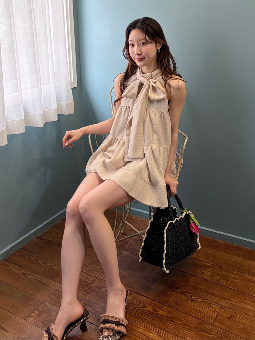 LILY BROWN「フラワーチャーム付きラッフルかごバッグ」|かごバッグ|