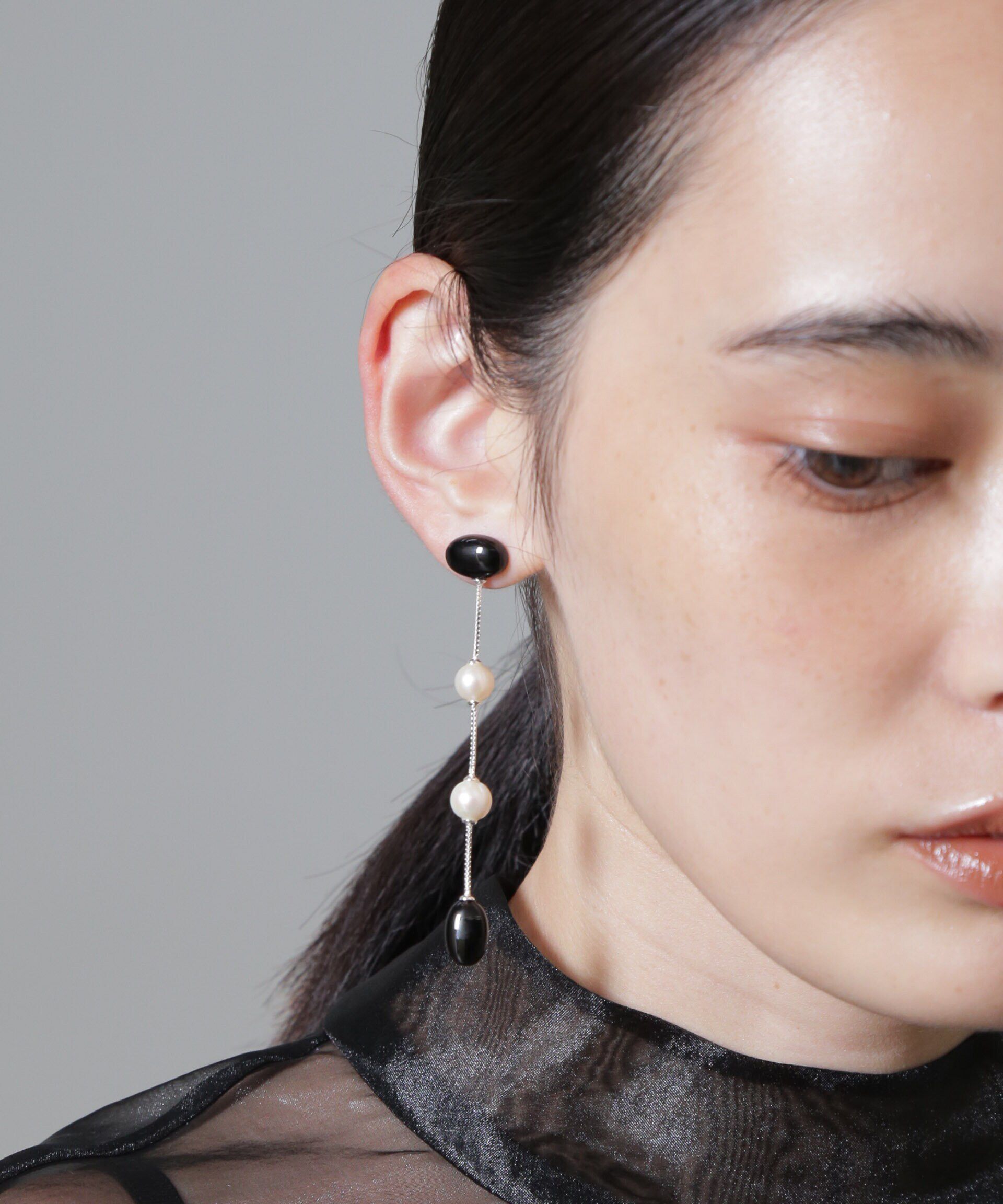 nano･universe「RAGBAG/Dualism Long Earrings」|ピアス|シルバー