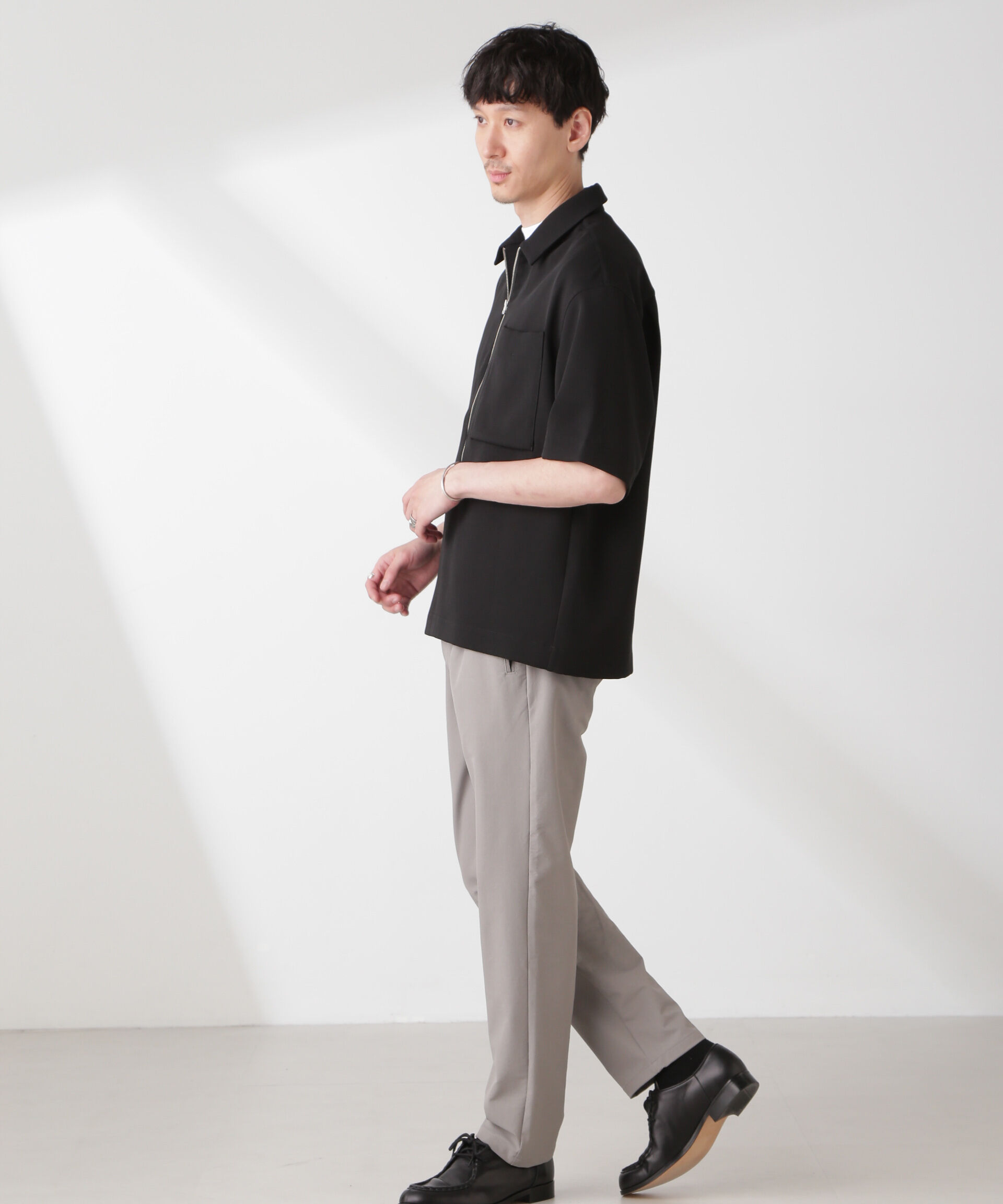 nano･universe「ハイストレッチスポーティーテーパードイージーパンツ」|チノ|