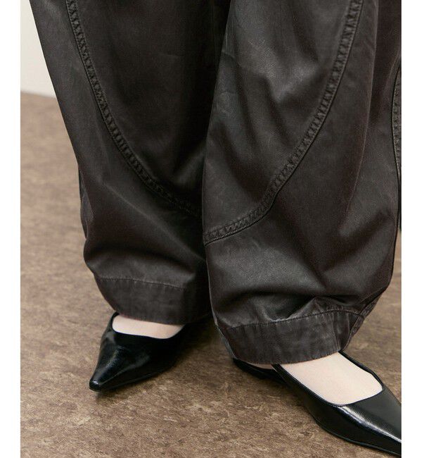 ADAM ET ROPE'「ピグメントダイエッグパンツ」|チノ|