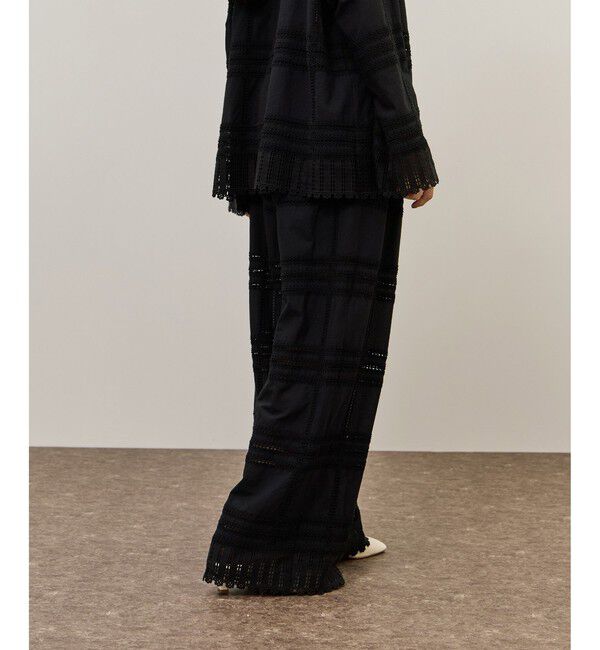 ADAM ET ROPE'「【一部WEB限定カラー】エンブロイダリーイージーパンツ」|チノ|