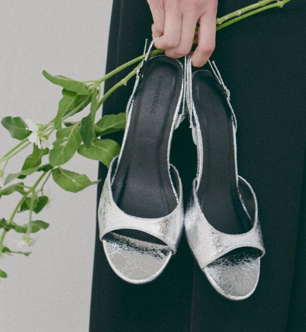  「【PAPILLONNER/パピヨネ】メタリックラウンドサンダル」|サンダル|