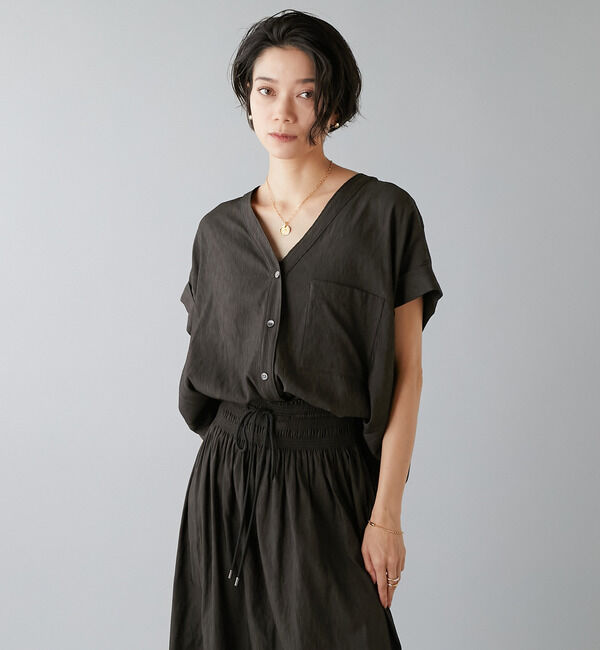 Liesse「フレンチスリーブギャザーブラウス」|シャツ・ブラウス|スミクロ