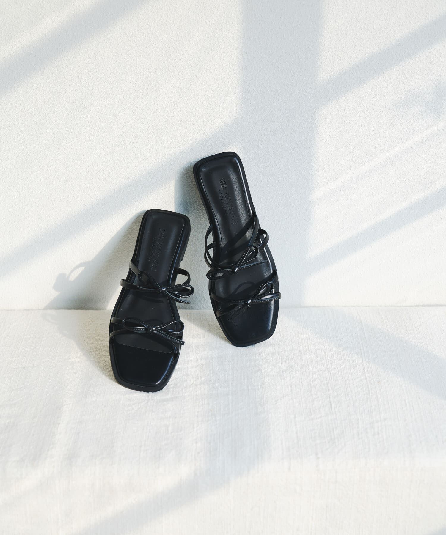 RODE SKO「『MADE IN JAPAN』ダブルリボンフラットサンダル」|サンダル|