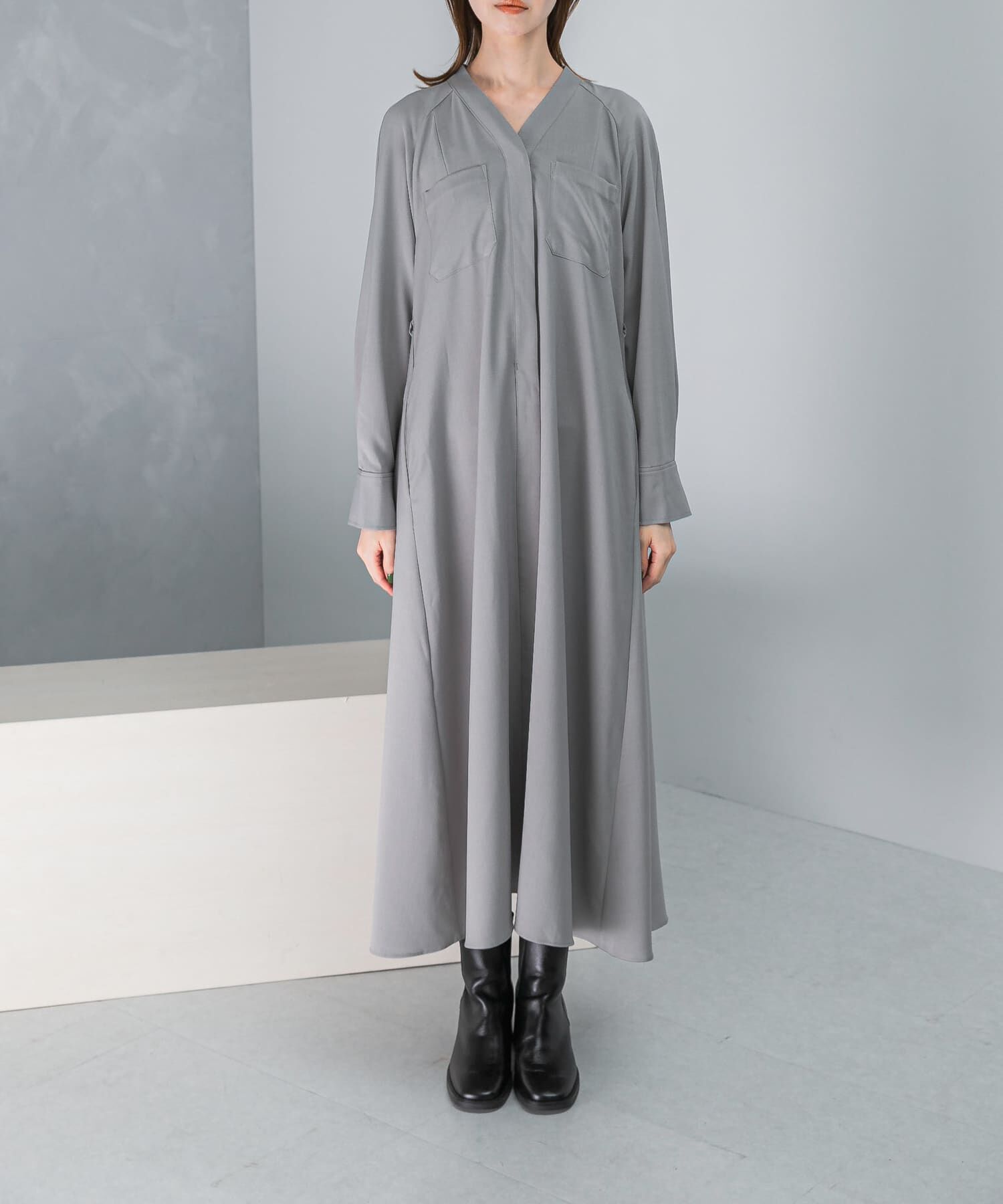 URBAN RESEARCH ROSSO「ポケットデザインVネックワンピース」|ワンピース|