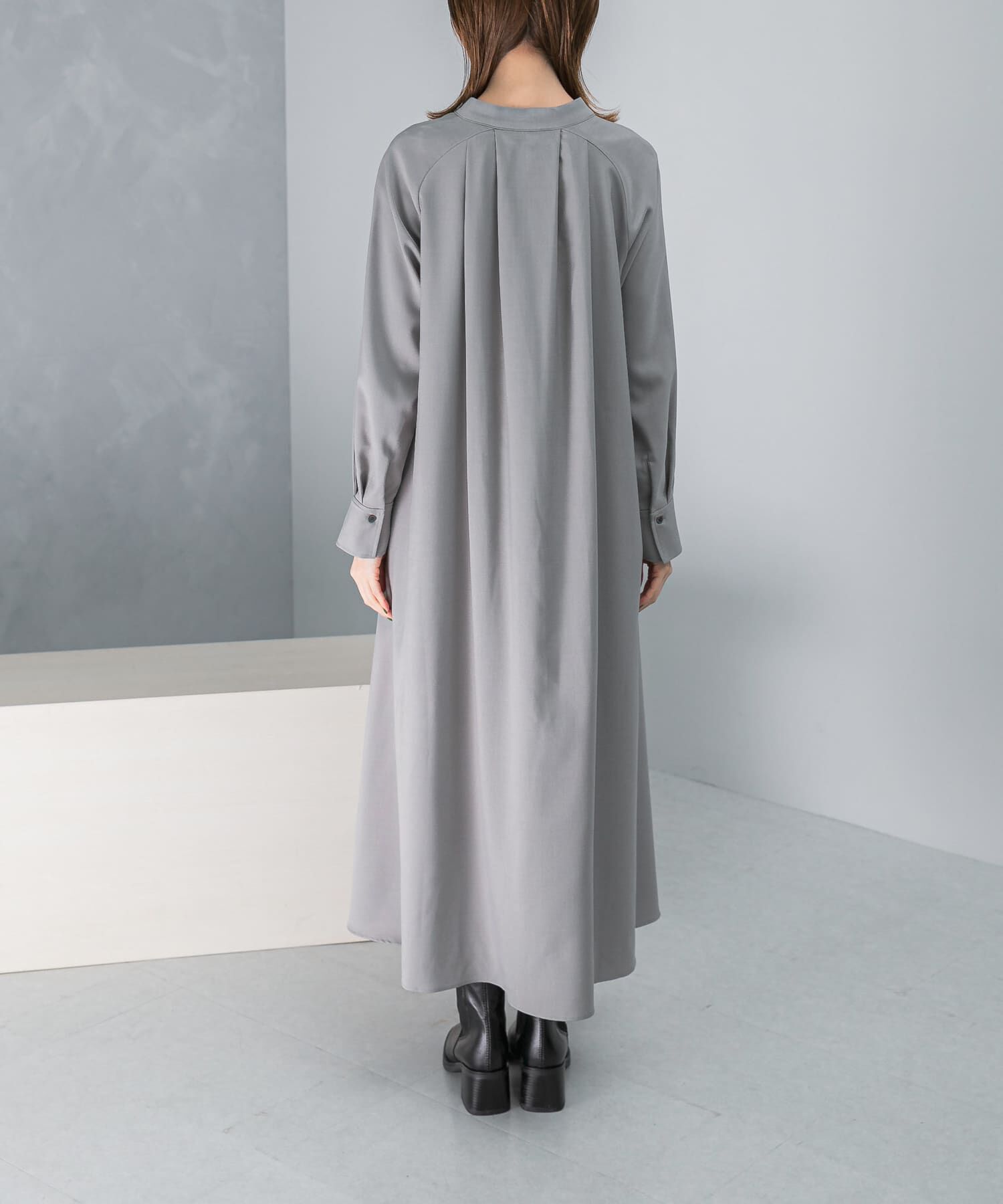 URBAN RESEARCH ROSSO「ポケットデザインVネックワンピース」|ワンピース|