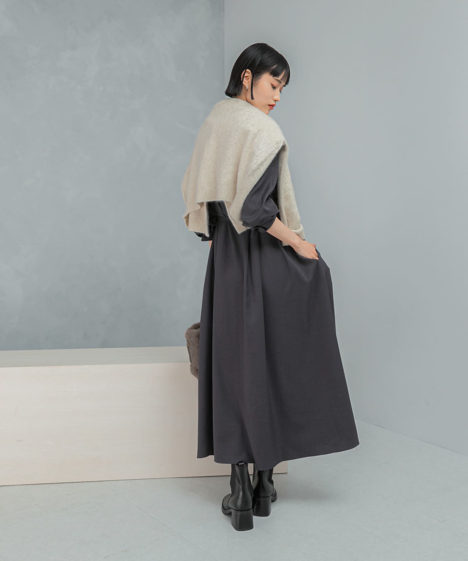 URBAN RESEARCH ROSSO「ポケットデザインVネックワンピース」|ワンピース|