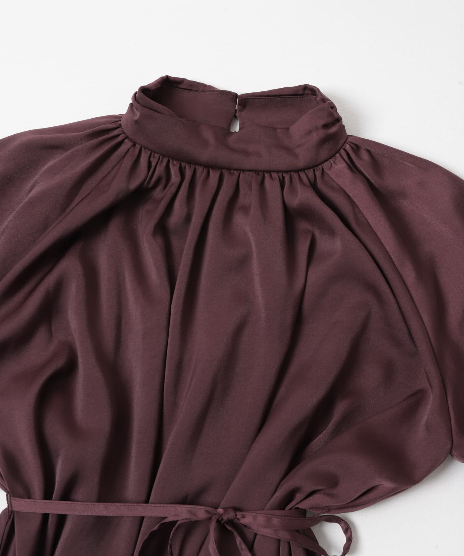 URBAN RESEARCH ROSSO「ハイネックギャザーサテンドレス」|ワンピース|