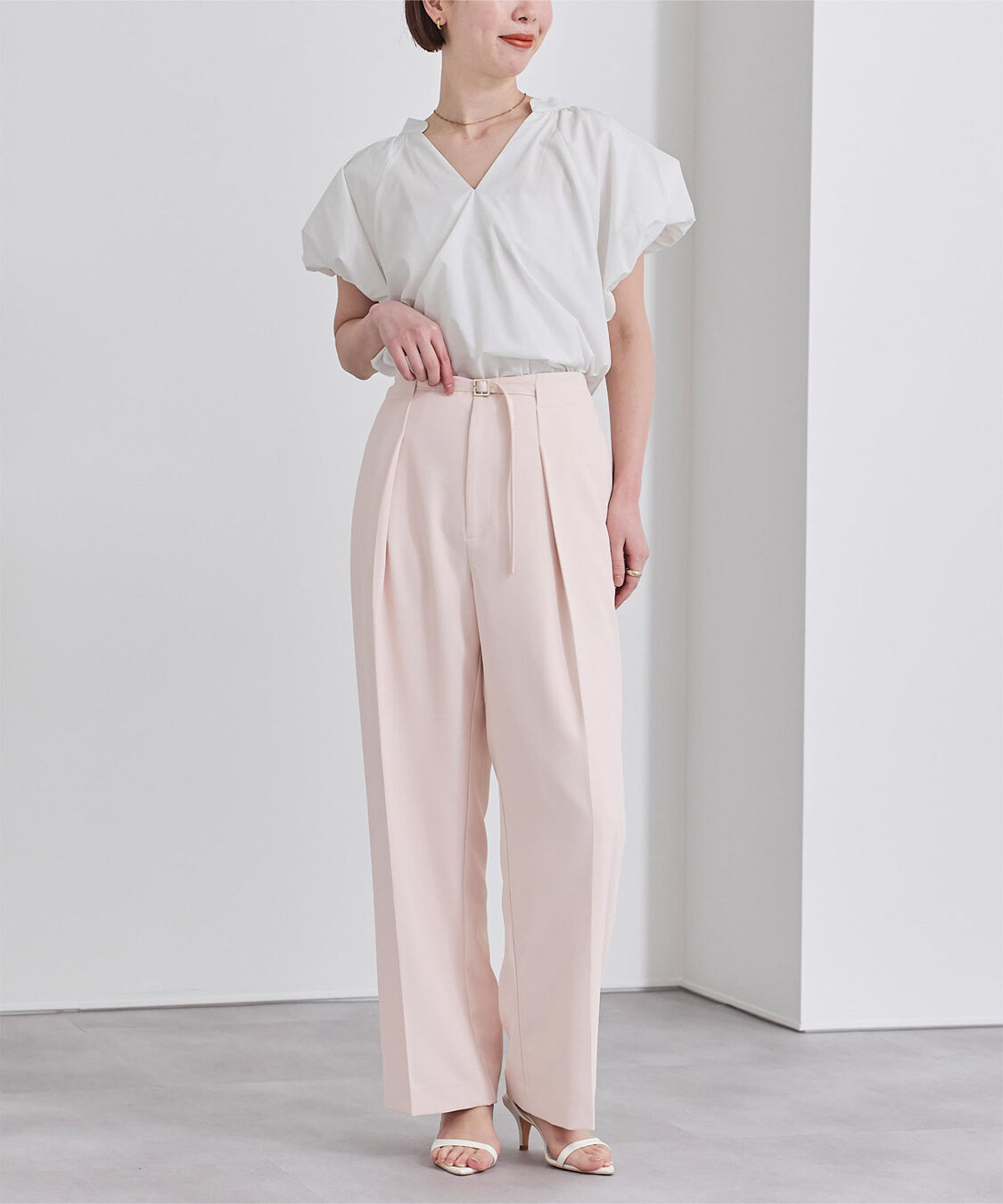 ur's「バルーンデザインキーネックブラウス」|シャツ・ブラウス|