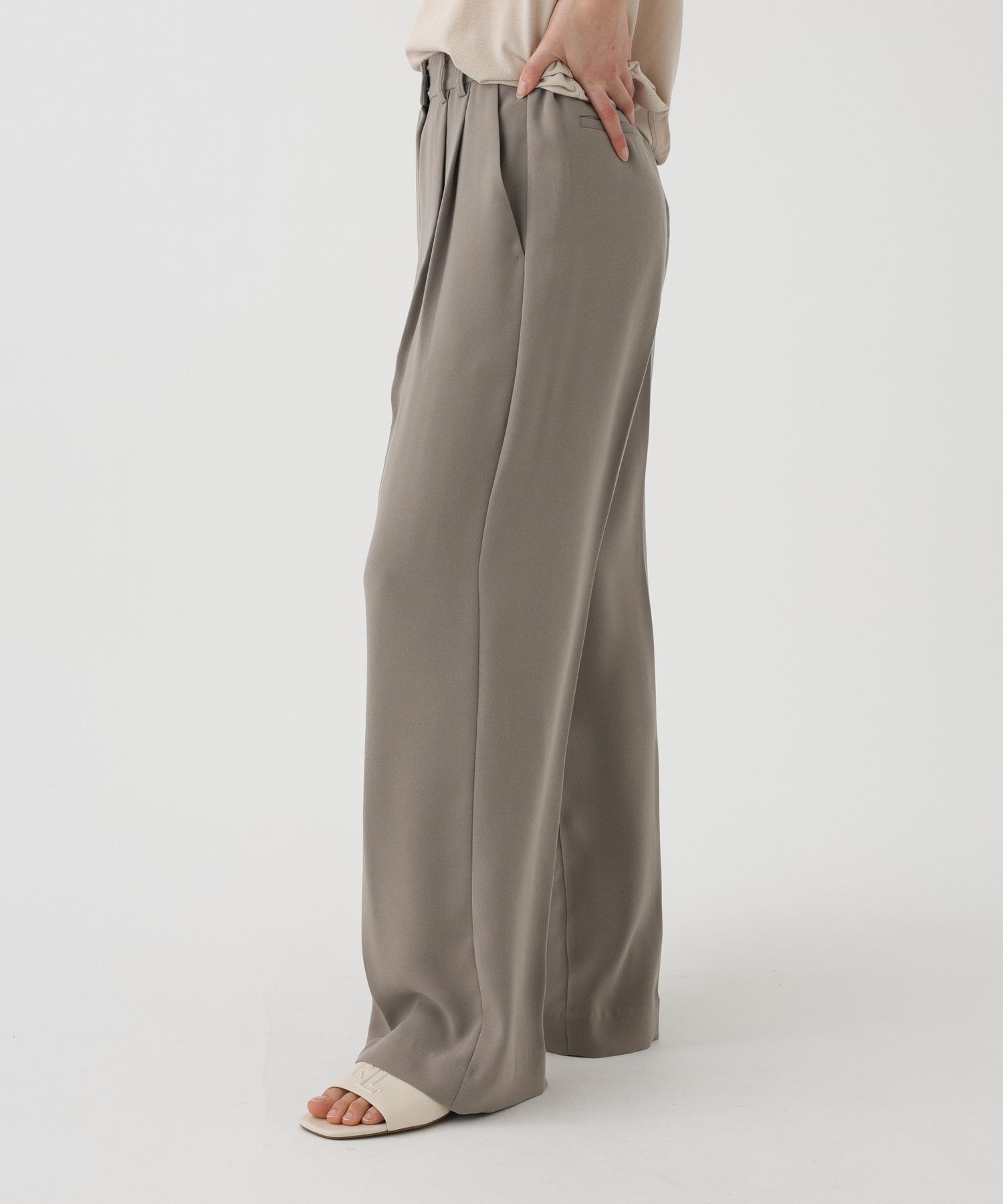  「【スタッフ企画】【先行予約】ジョーゼットアジャストパンツ」|スラックス|