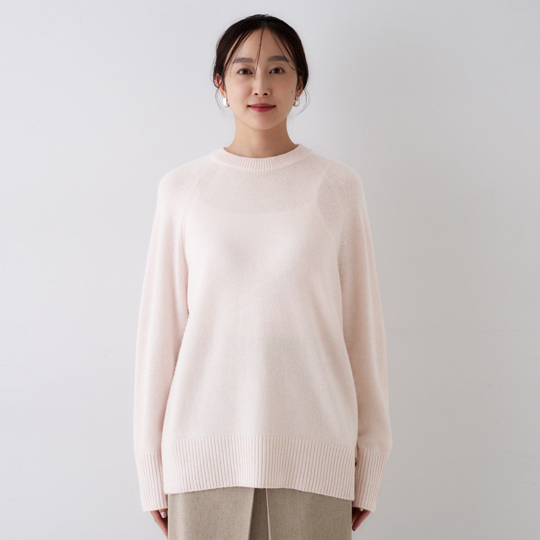 UNTITLED「【重ね着もおすすめ/洗える】ウールカシミヤ クルーネックニット」|ニット・セーター|